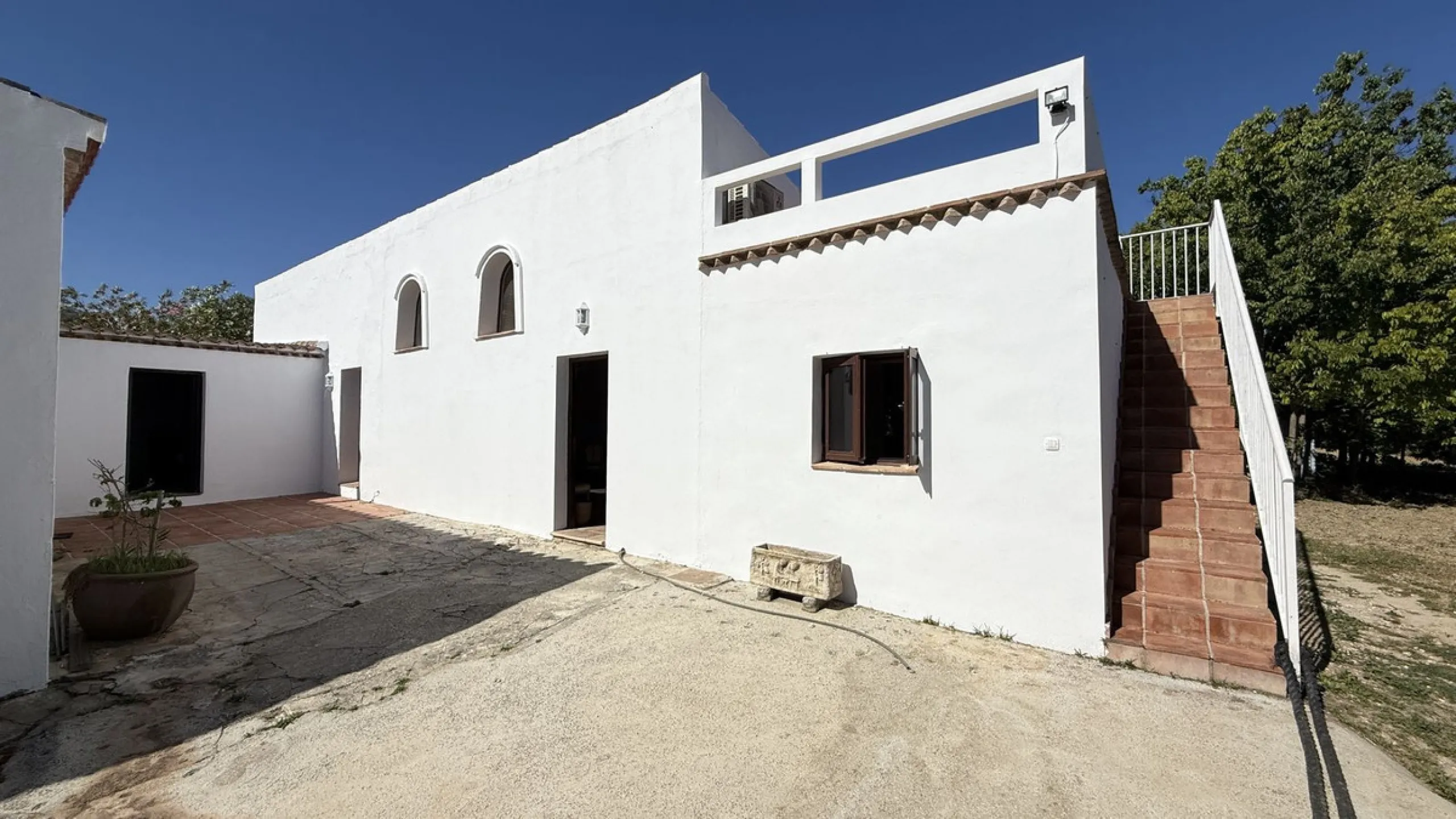 House - Finca - Cortijo в продаже в Alhaurín el Grande, Málaga. В доме 7 спален и 7 ванных комнат. Площадь дома 409 м². Площадь участка 12074 м²