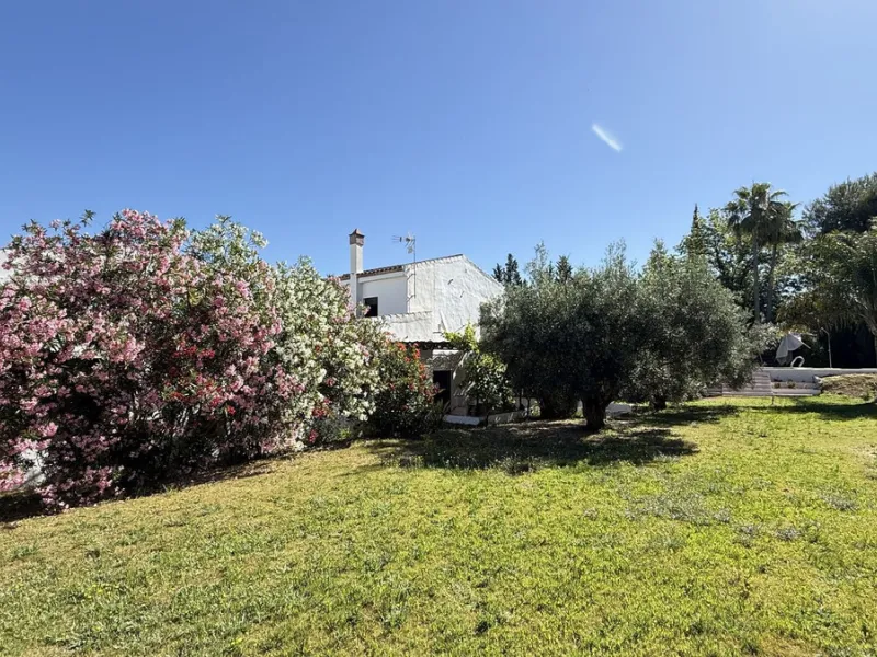 House - Finca - Cortijo в продаже в Alhaurín el Grande, Málaga. В доме 7 спален и 7 ванных комнат. Площадь дома 409 м². Площадь участка 12074 м²