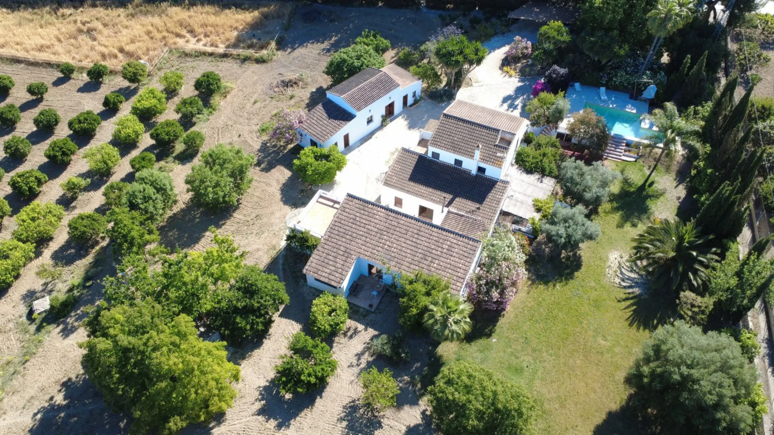 House - Finca - Cortijo в продаже в Alhaurín el Grande, Málaga. В доме 7 спален и 7 ванных комнат. Площадь дома 409 м². Площадь участка 12074 м²