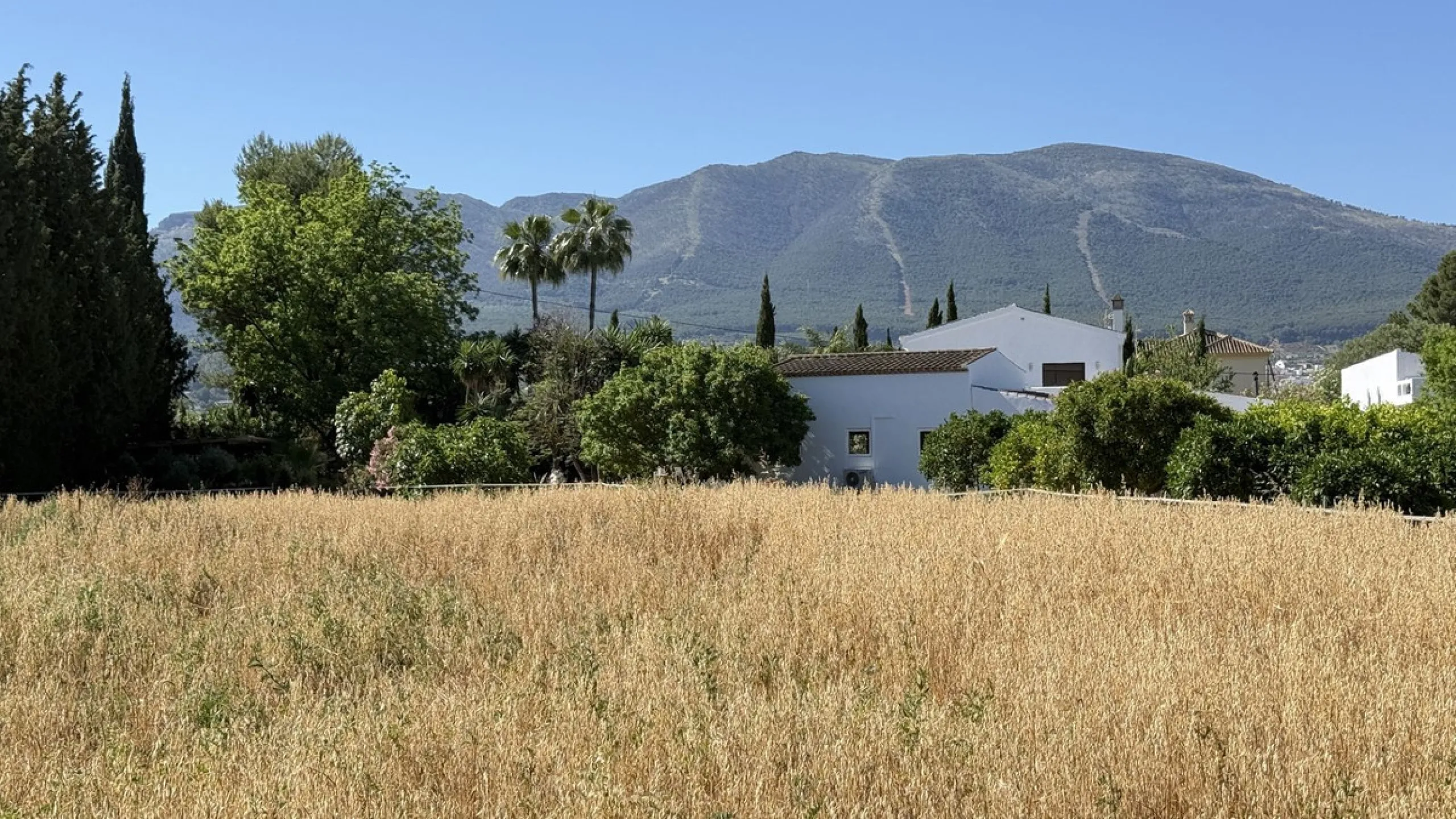House - Finca - Cortijo в продаже в Alhaurín el Grande, Málaga. В доме 7 спален и 7 ванных комнат. Площадь дома 409 м². Площадь участка 12074 м²