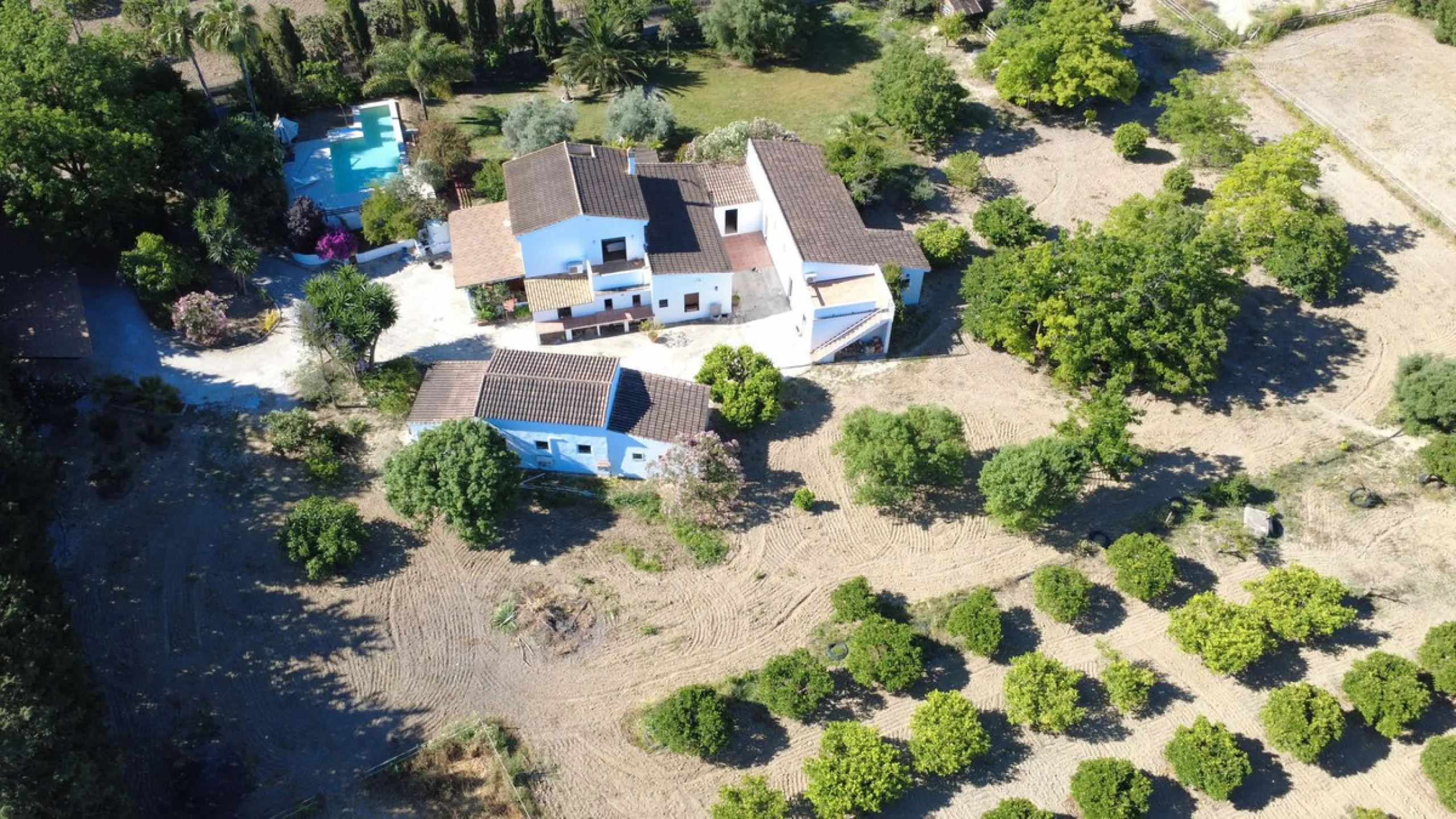 House - Finca - Cortijo в продаже в Alhaurín el Grande, Málaga. В доме 7 спален и 7 ванных комнат. Площадь дома 409 м². Площадь участка 12074 м²