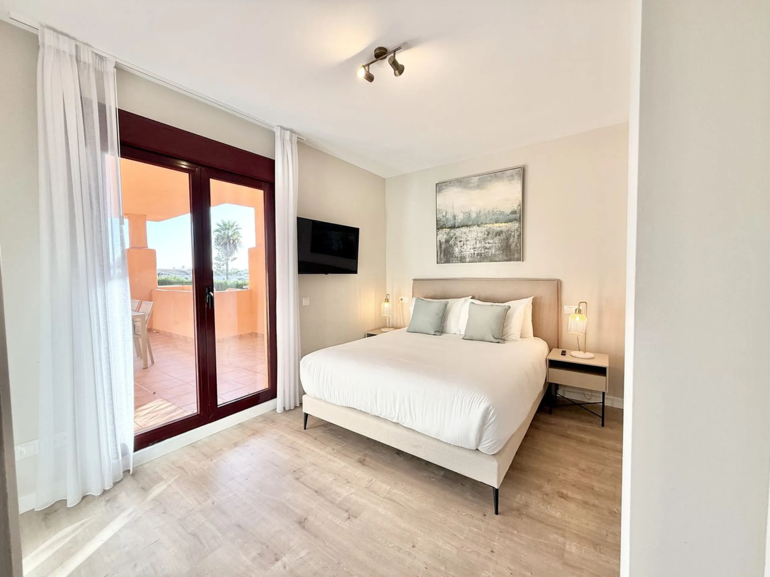 Modern 2-Bed, 2-Bath Apartment on the Edge of El Paraíso Golf