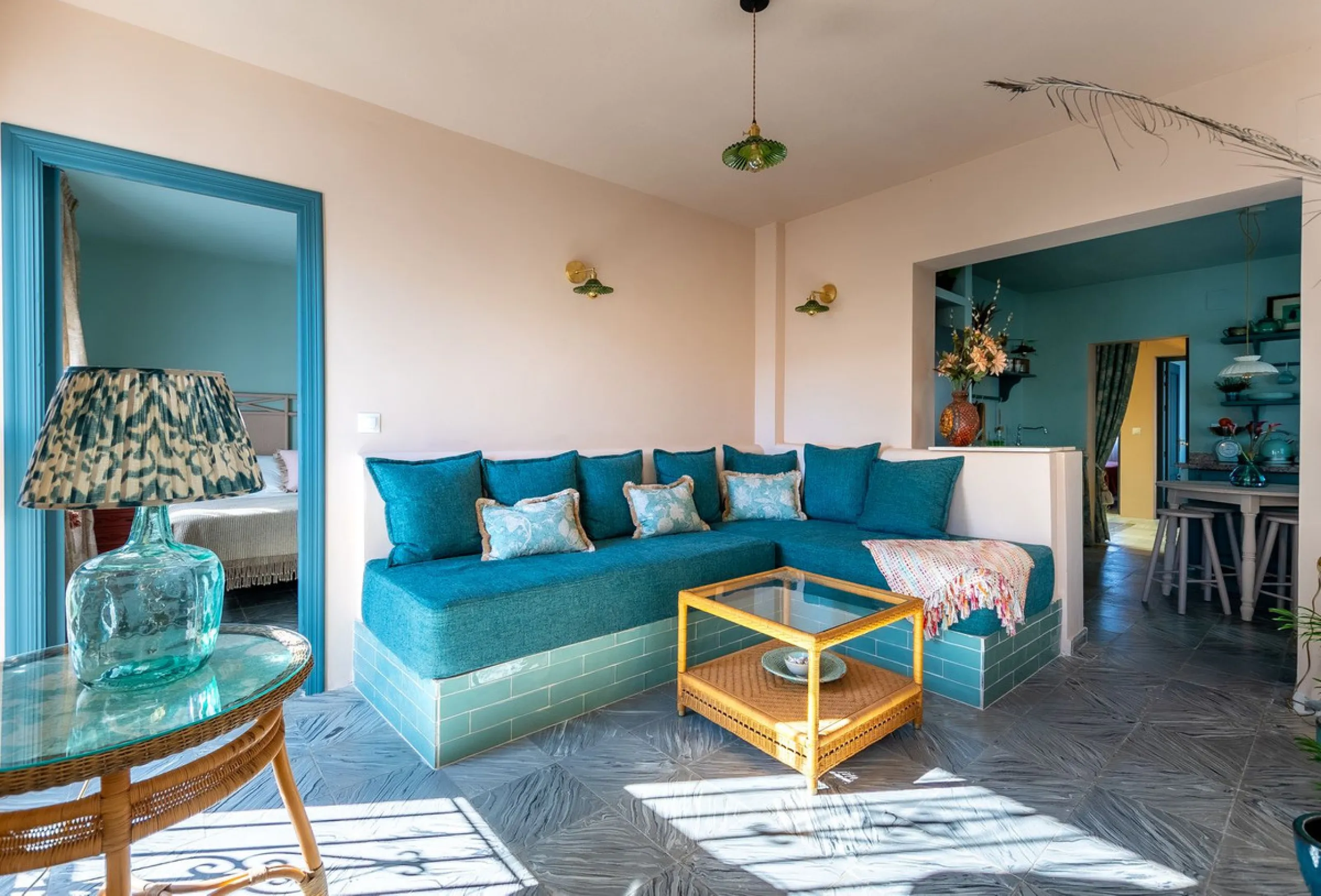 House - Townhouse в продаже в Marbella, Málaga. В доме 4 спален и 3 ванных комнат. Площадь дома 181 м²