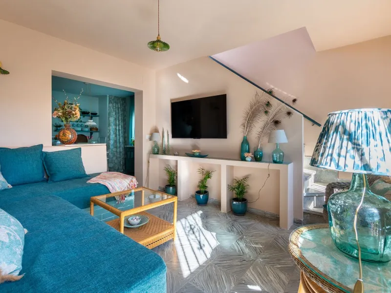 House - Townhouse в продаже в Marbella, Málaga. В доме 4 спален и 3 ванных комнат. Площадь дома 181 м²
