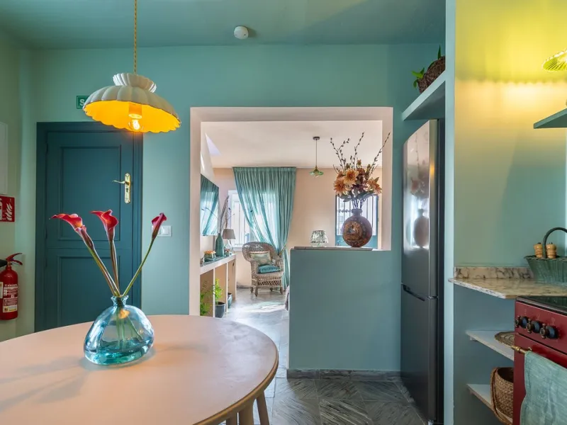 House - Townhouse в продаже в Marbella, Málaga. В доме 4 спален и 3 ванных комнат. Площадь дома 181 м²