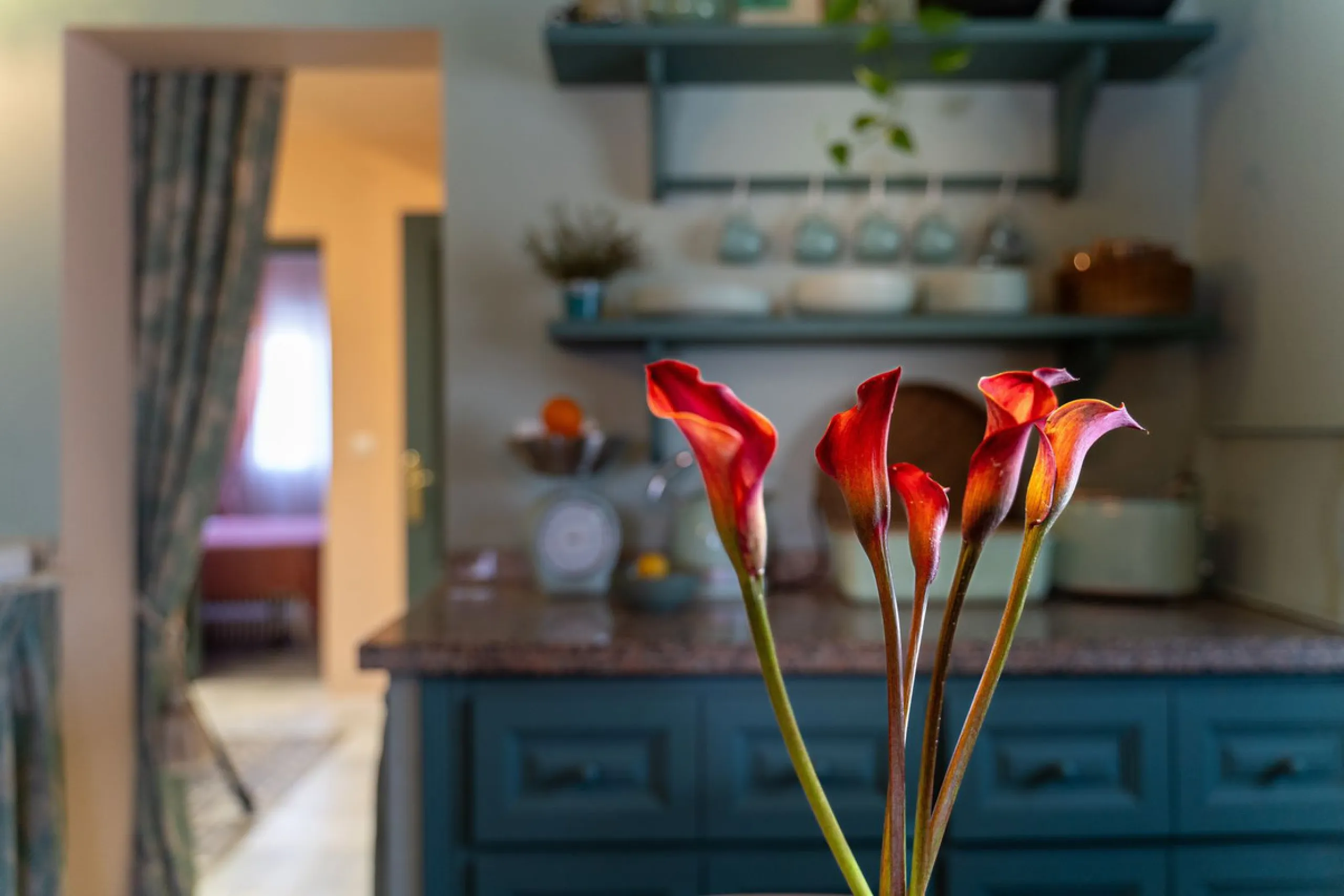 House - Townhouse в продаже в Marbella, Málaga. В доме 4 спален и 3 ванных комнат. Площадь дома 181 м²