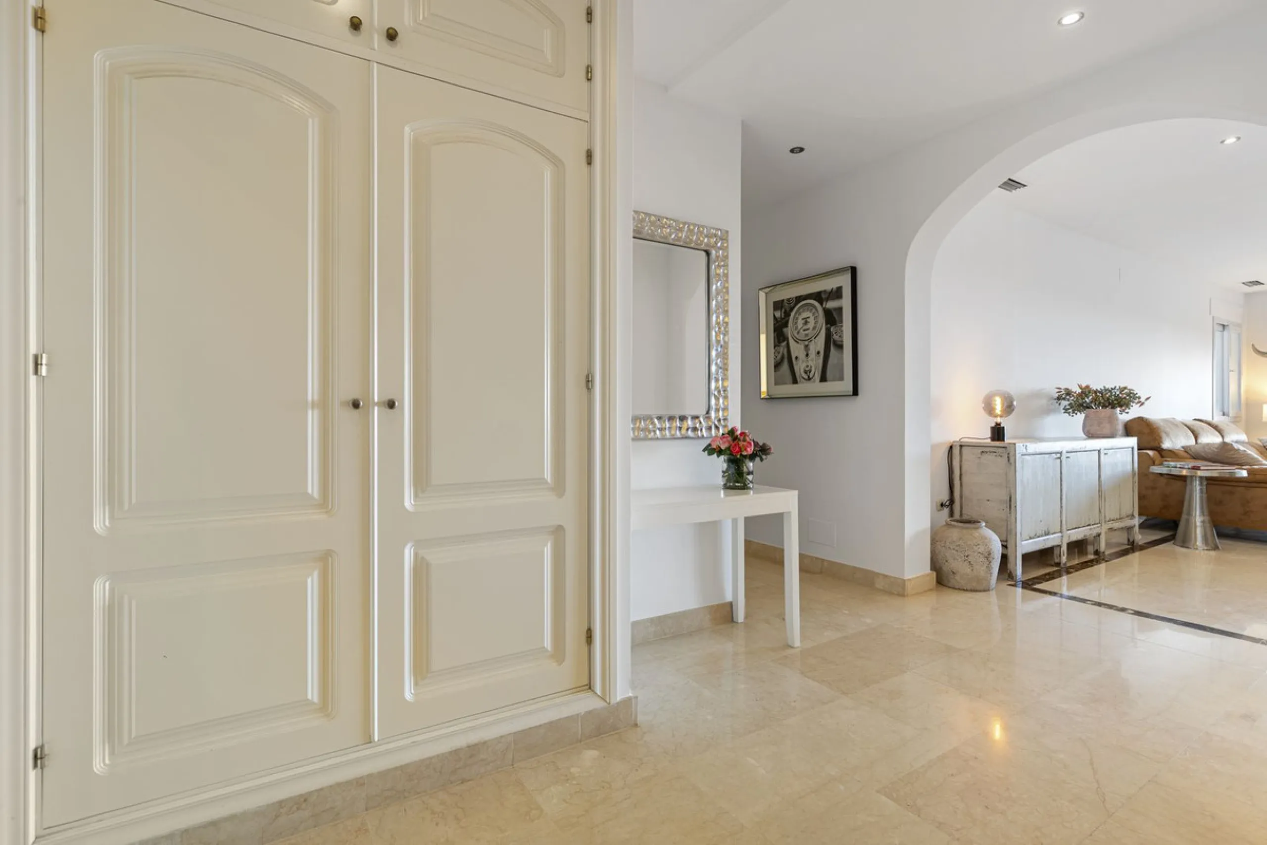 *Luxurious 1st Floor Apartment in Exclusive Urbanization* Puerto los Almendros