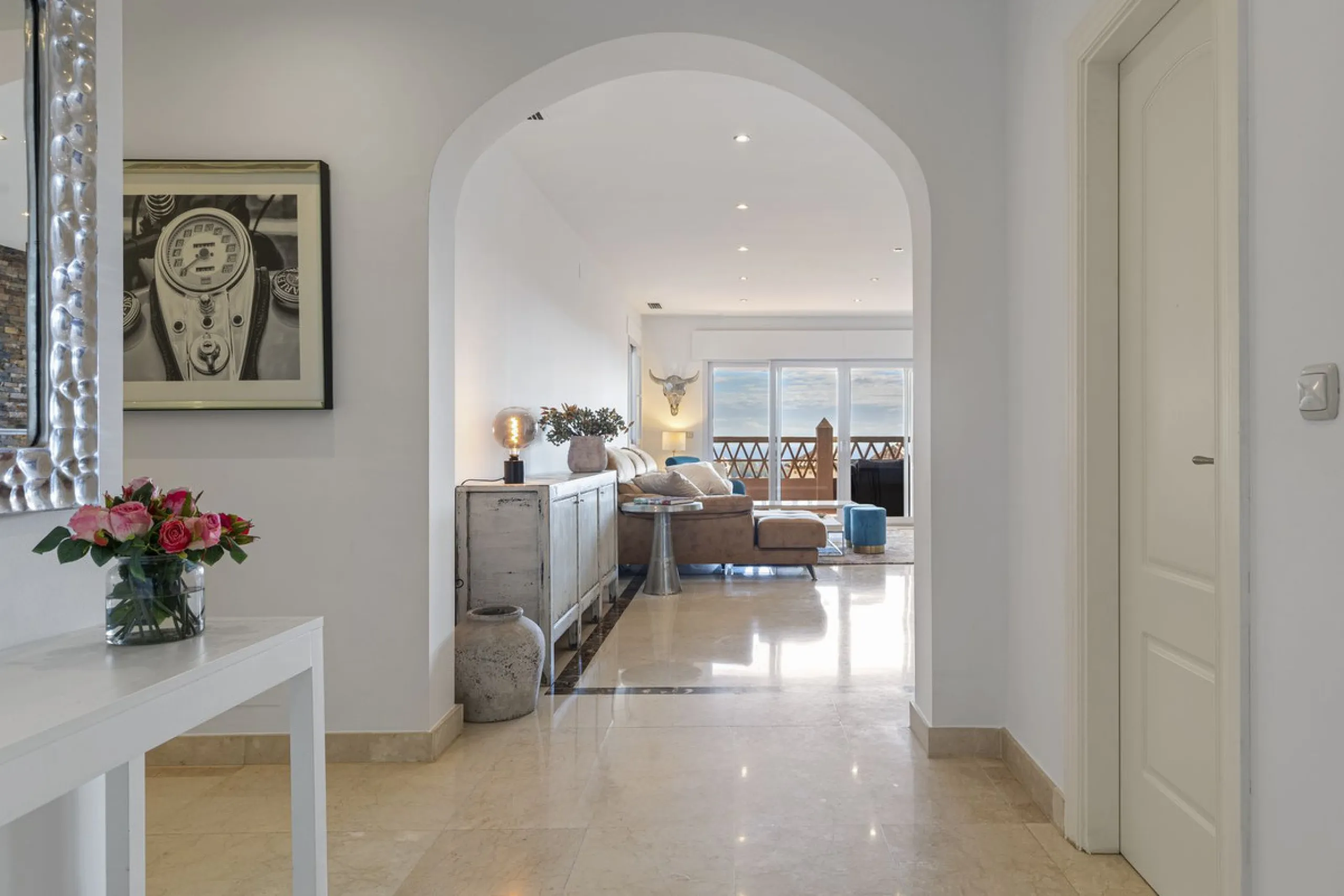 *Luxurious 1st Floor Apartment in Exclusive Urbanization* Puerto los Almendros