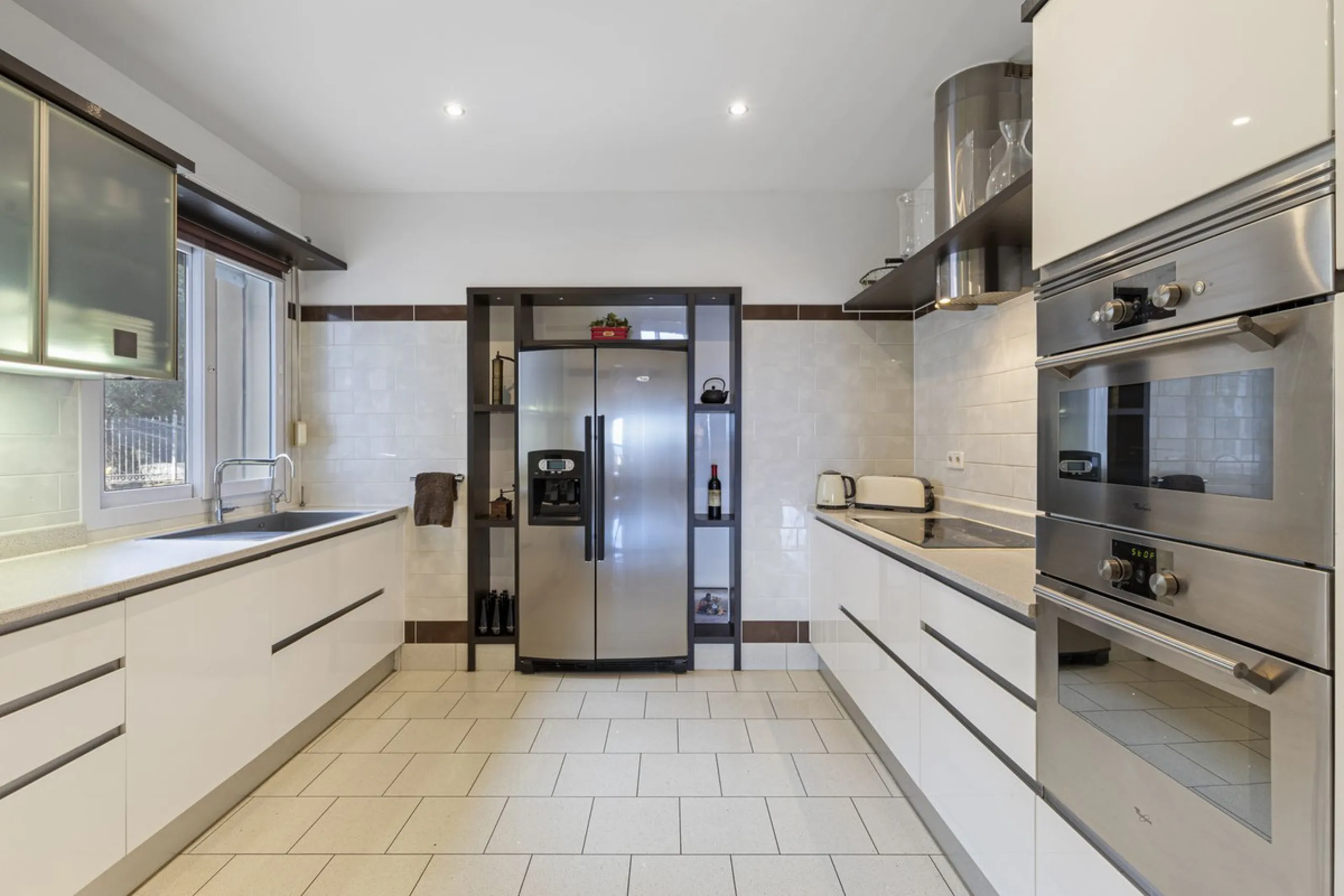 *Luxurious 1st Floor Apartment in Exclusive Urbanization* Puerto los Almendros