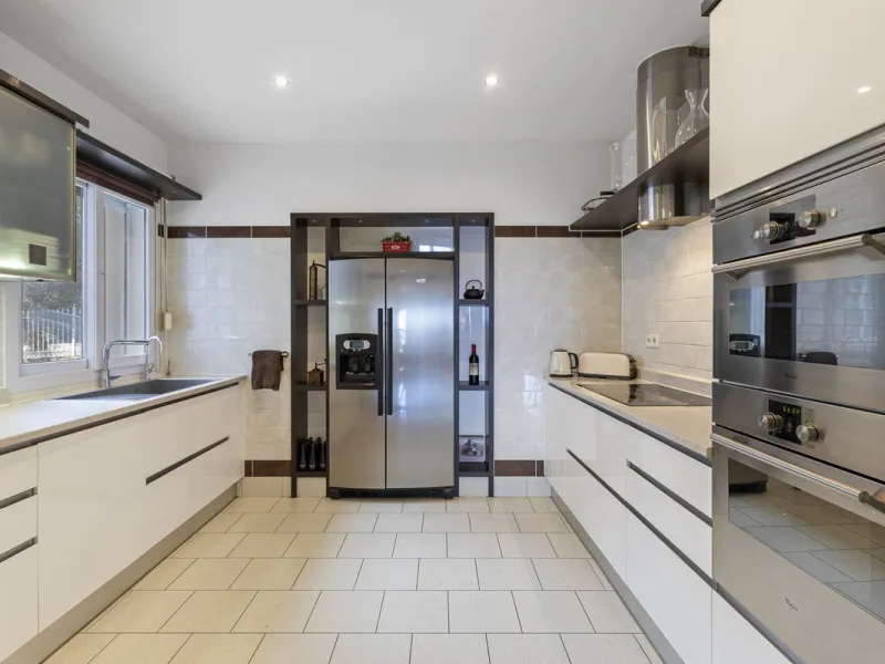 *Luxurious 1st Floor Apartment in Exclusive Urbanization* Puerto los Almendros
