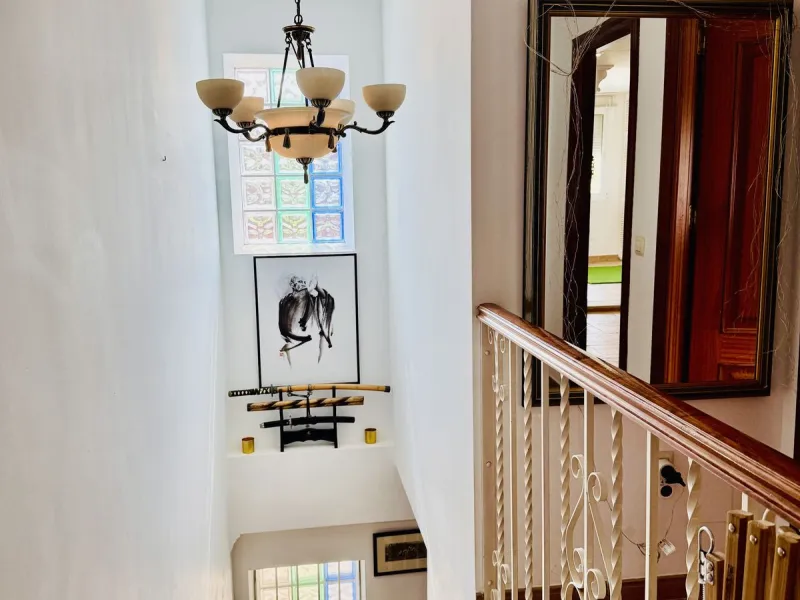 Large detached villa with a pool and two separate entrances in La Chumbera