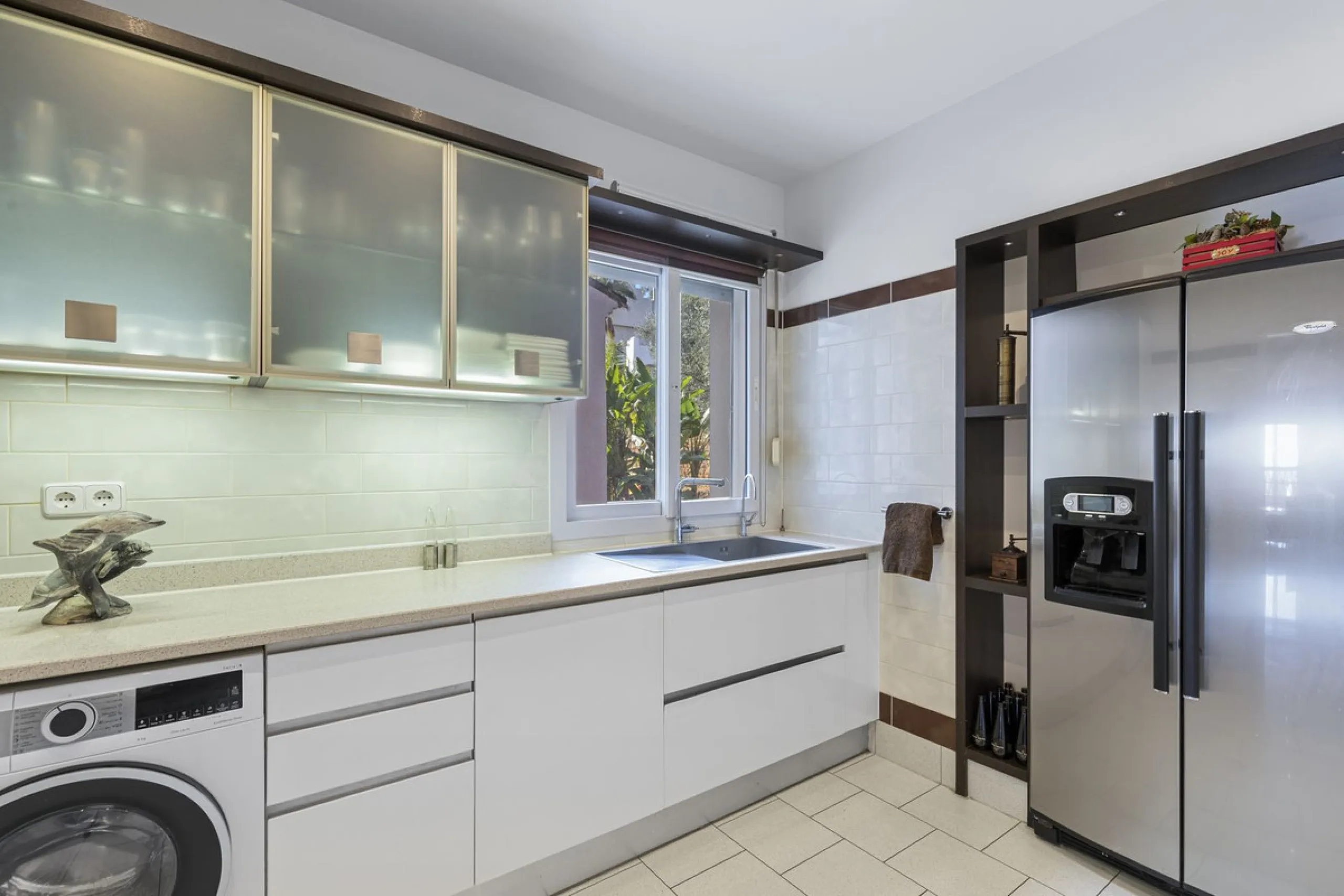 *Luxurious 1st Floor Apartment in Exclusive Urbanization* Puerto los Almendros
