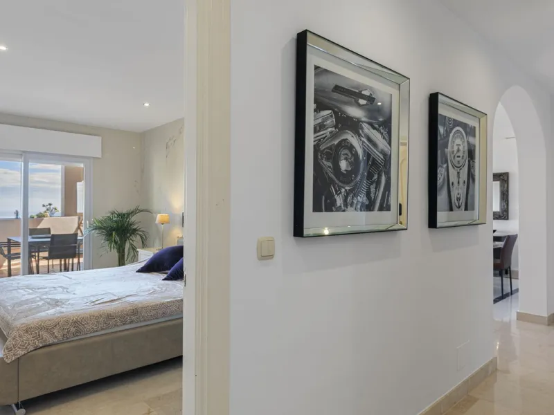 *Luxurious 1st Floor Apartment in Exclusive Urbanization* Puerto los Almendros