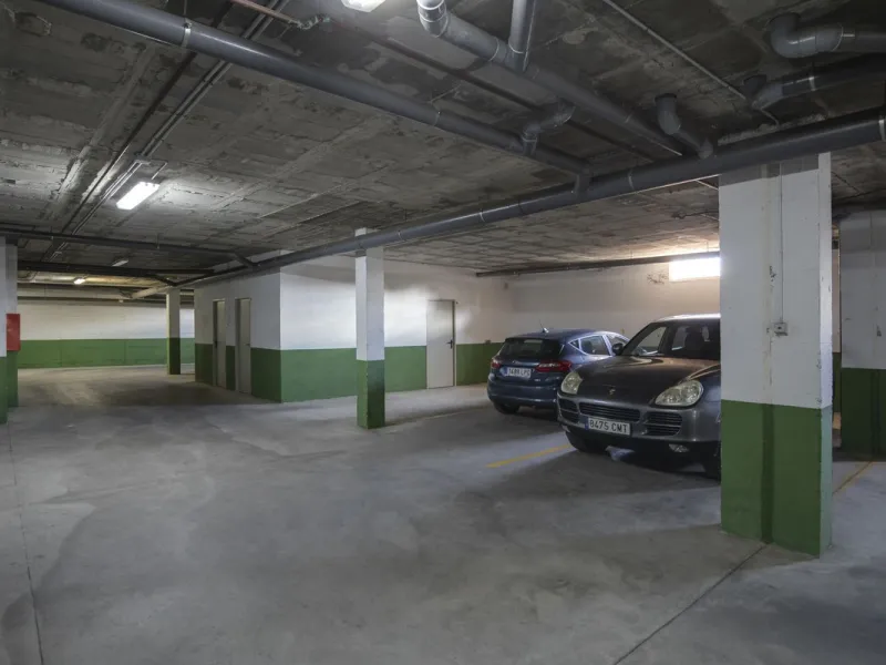 *Luxurious 1st Floor Apartment in Exclusive Urbanization* Puerto los Almendros