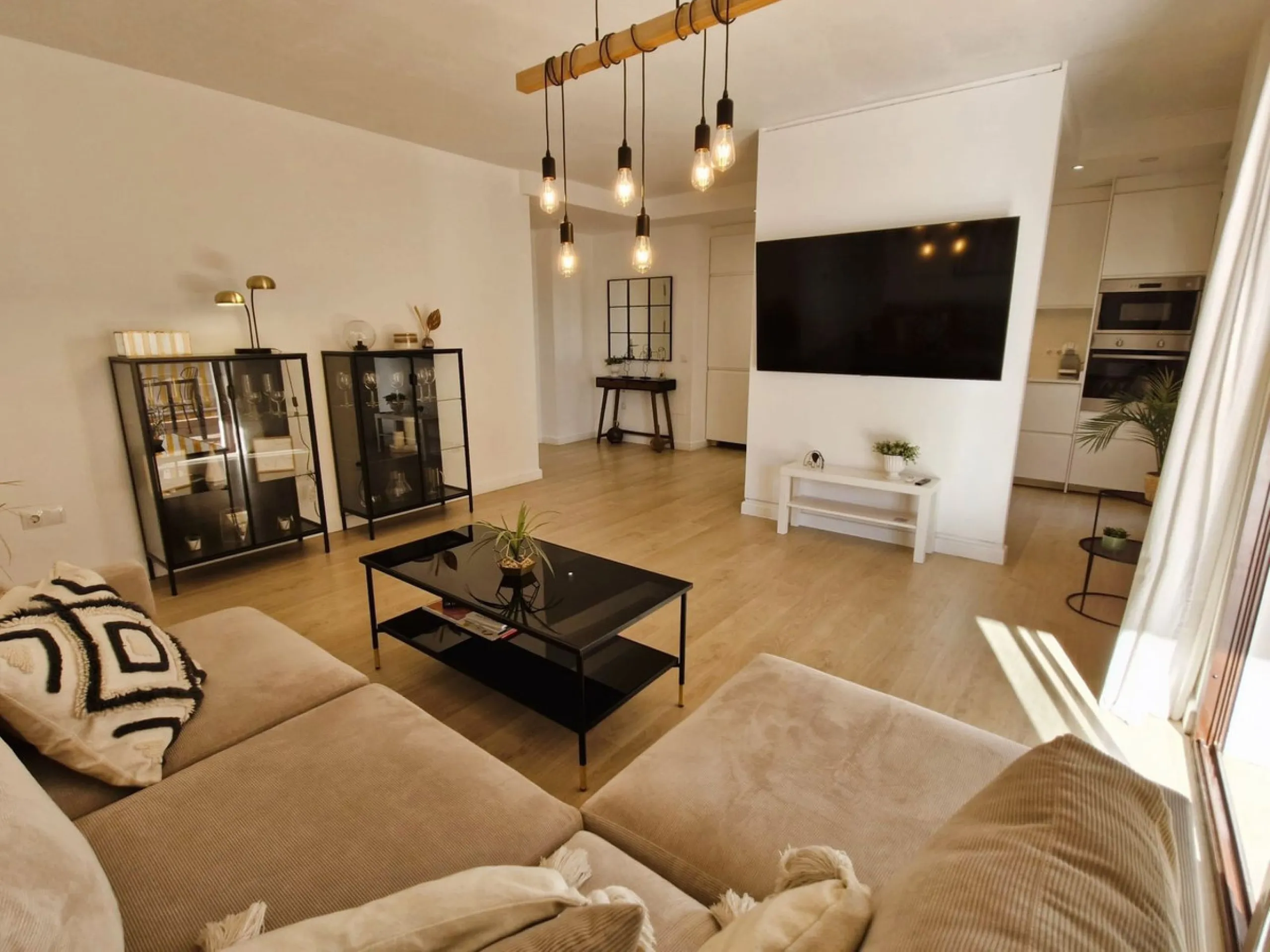 Charming Renovated Apartment in Las Lomas del Marbella Club – Golden Mile