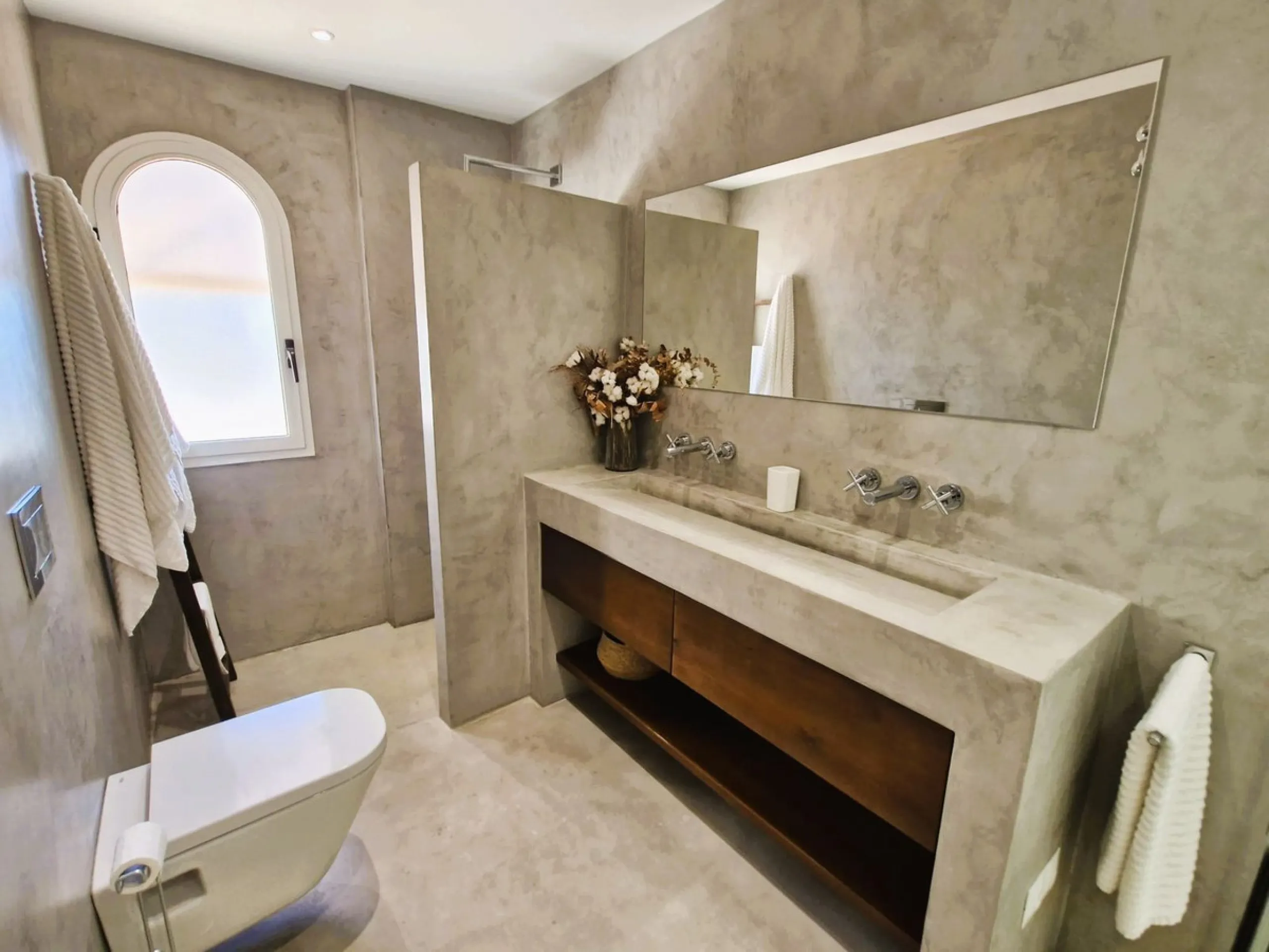 Charming Renovated Apartment in Las Lomas del Marbella Club – Golden Mile
