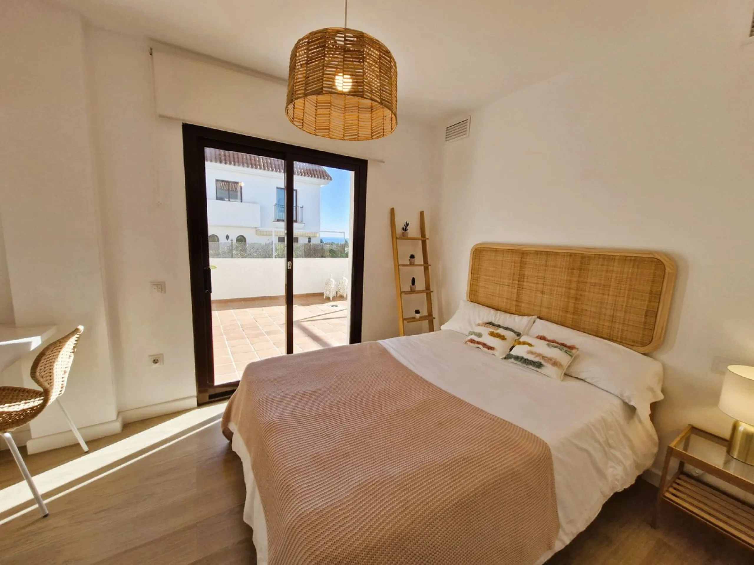 Charming Renovated Apartment in Las Lomas del Marbella Club – Golden Mile