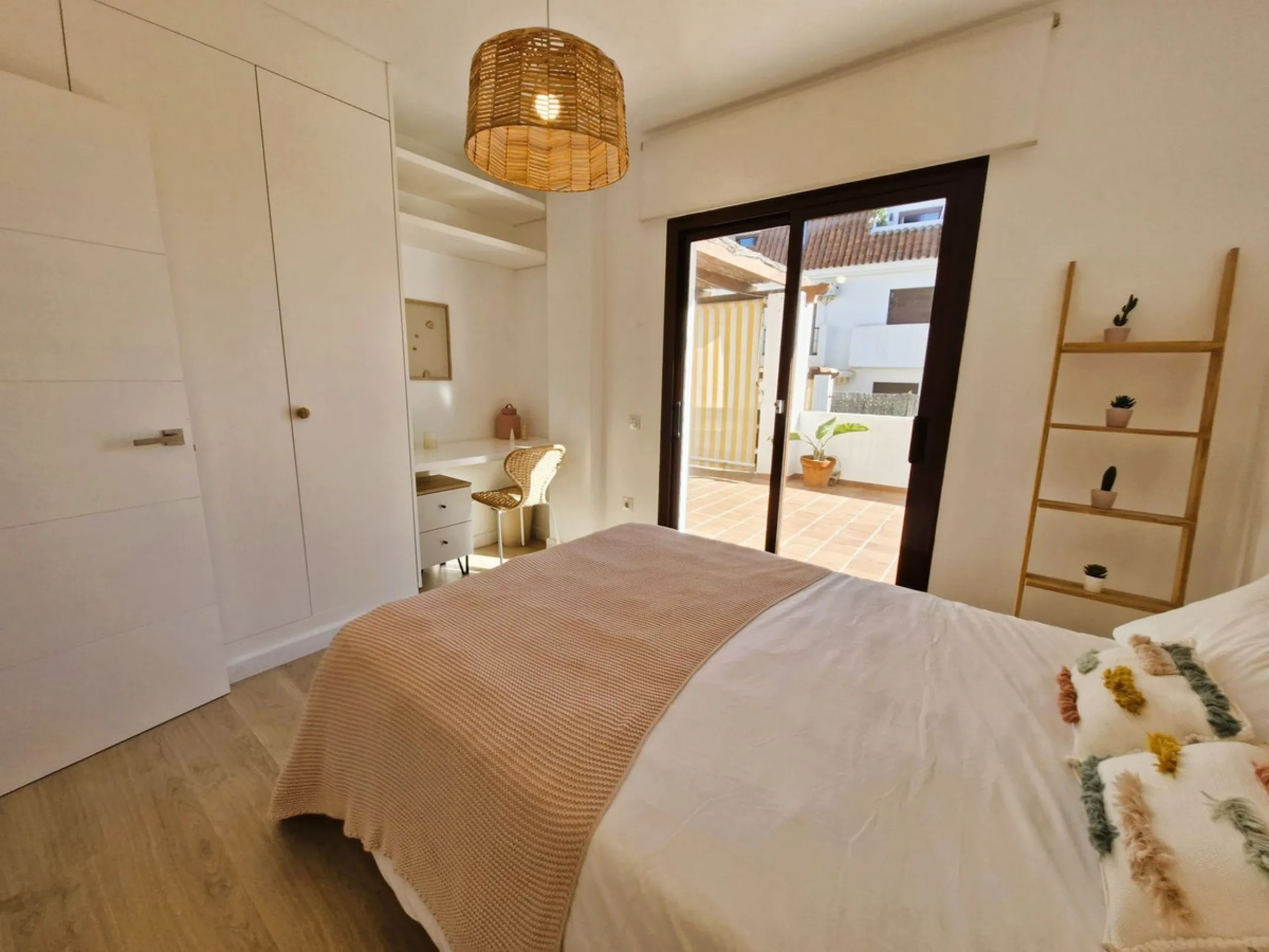 Charming Renovated Apartment in Las Lomas del Marbella Club – Golden Mile