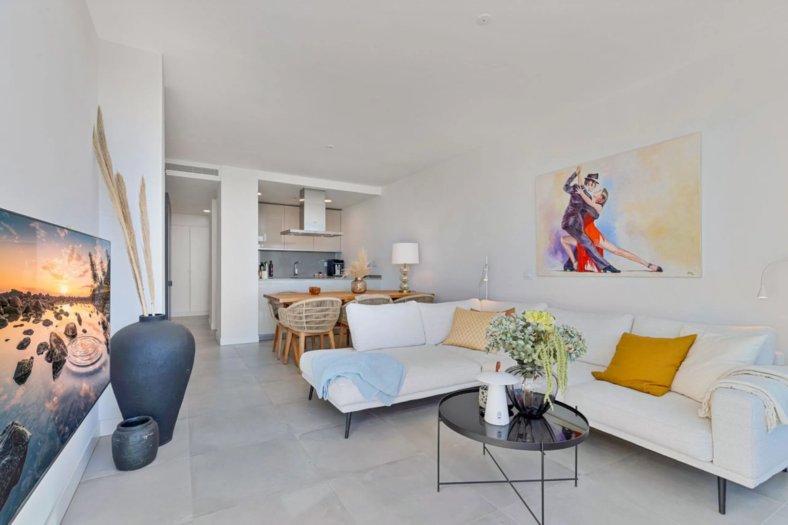 Apartment - Top Floor Apartment в продаже в Fuengirola, Málaga. В доме 2 спален и 2 ванных комнат. Площадь дома 86 м²