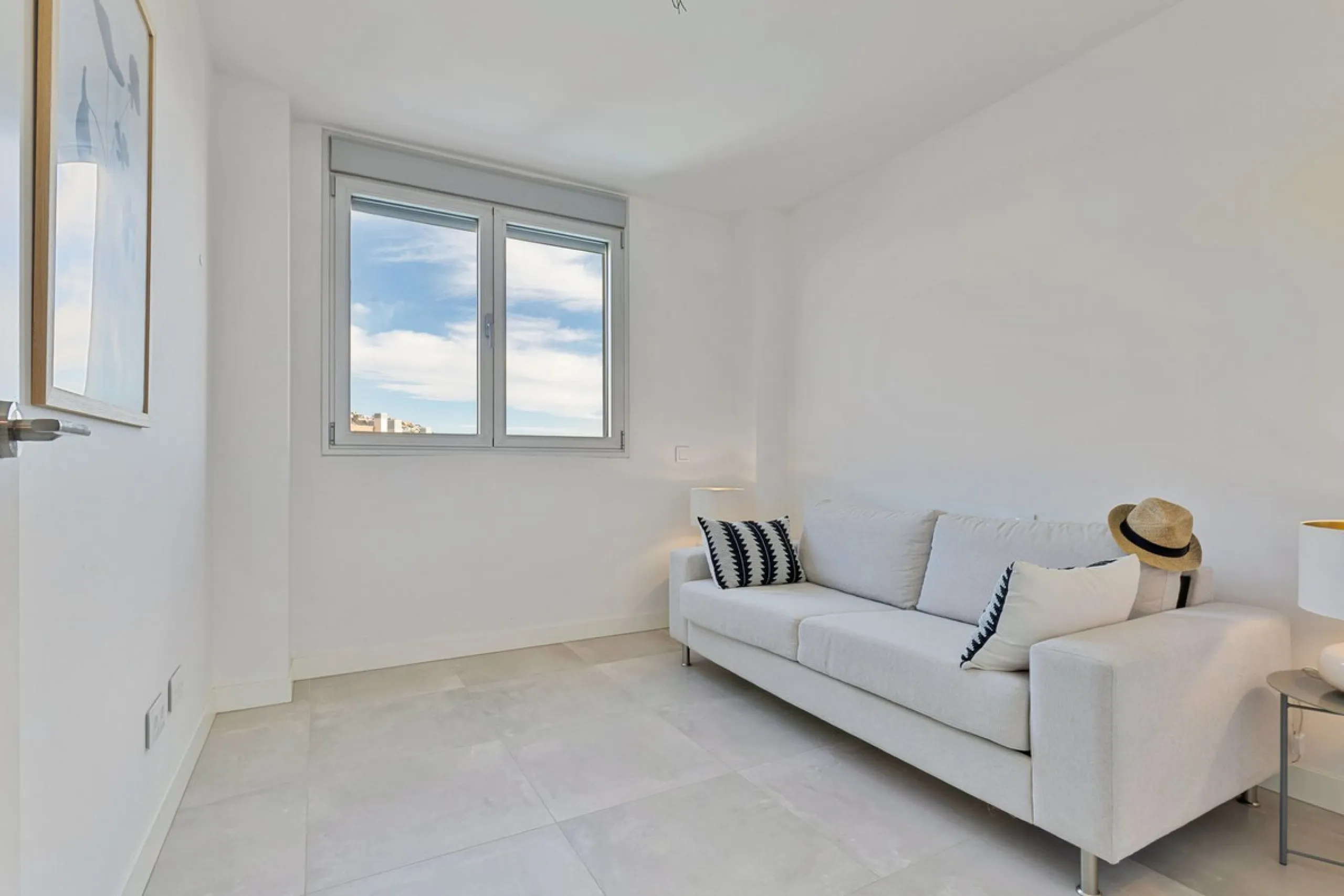 Apartment - Top Floor Apartment в продаже в Fuengirola, Málaga. В доме 2 спален и 2 ванных комнат. Площадь дома 86 м²