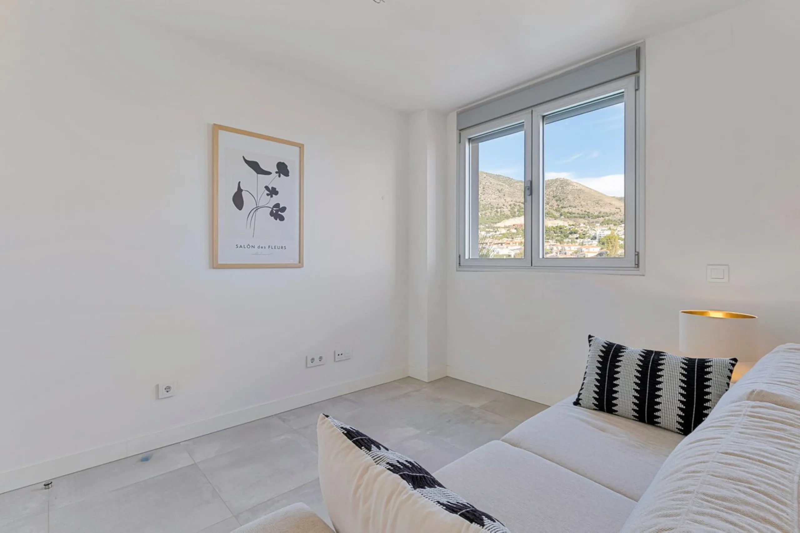 Apartment - Top Floor Apartment в продаже в Fuengirola, Málaga. В доме 2 спален и 2 ванных комнат. Площадь дома 86 м²
