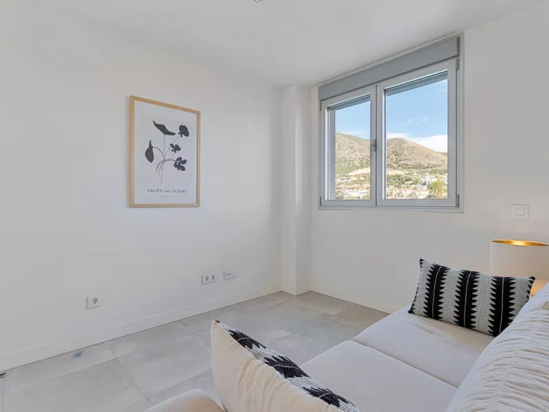 Apartment - Top Floor Apartment в продаже в Fuengirola, Málaga. В доме 2 спален и 2 ванных комнат. Площадь дома 86 м²