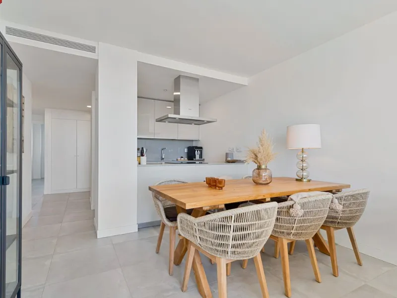 Apartment - Top Floor Apartment в продаже в Fuengirola, Málaga. В доме 2 спален и 2 ванных комнат. Площадь дома 86 м²