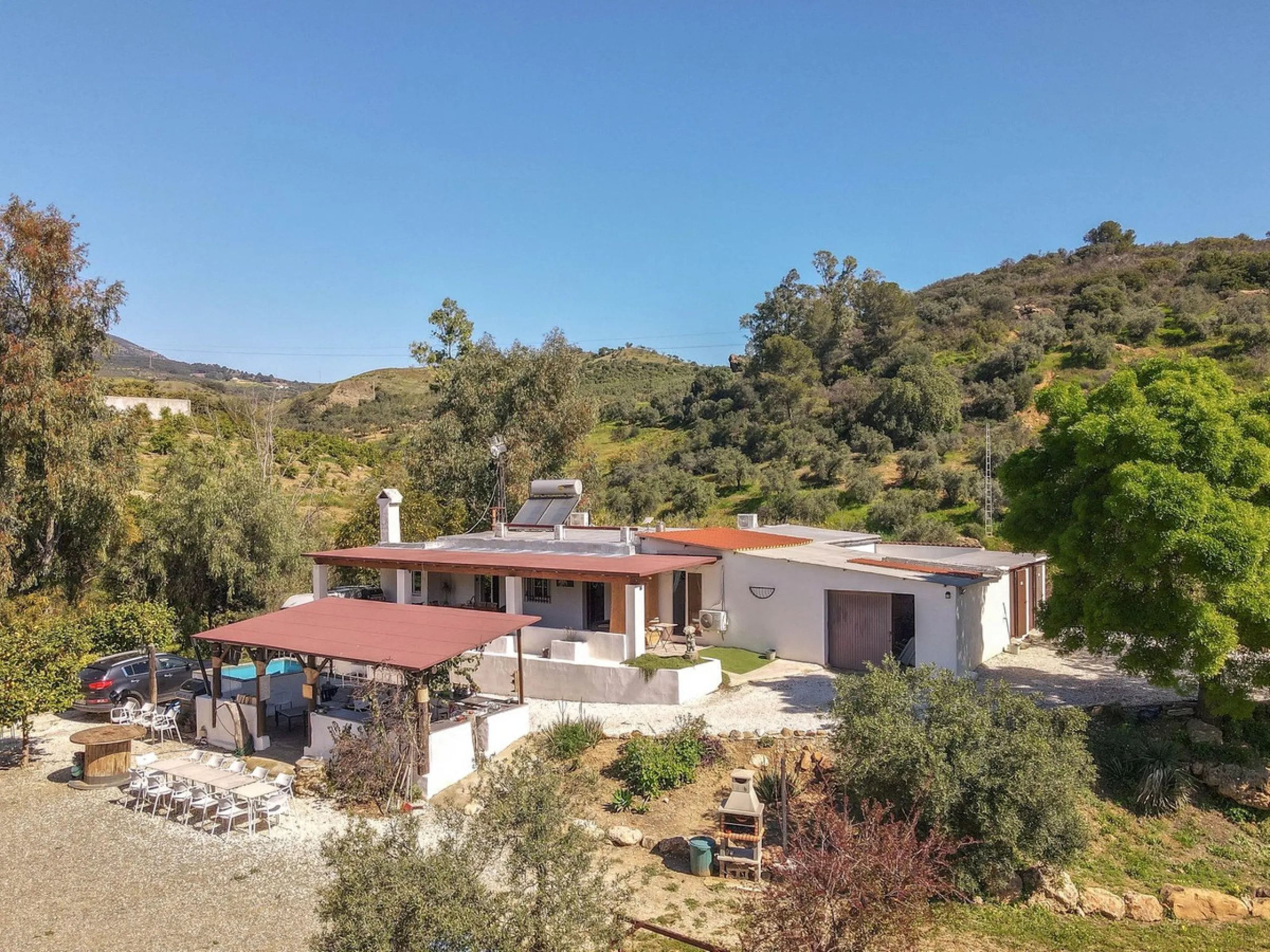 House - Detached Villa в продаже в Casarabonela, Málaga. В доме 3 спален и 3 ванных комнат. Площадь дома 135 м². Площадь участка 5875 м²