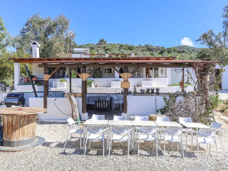 House - Detached Villa в продаже в Casarabonela, Málaga. В доме 3 спален и 3 ванных комнат. Площадь дома 135 м². Площадь участка 5875 м²