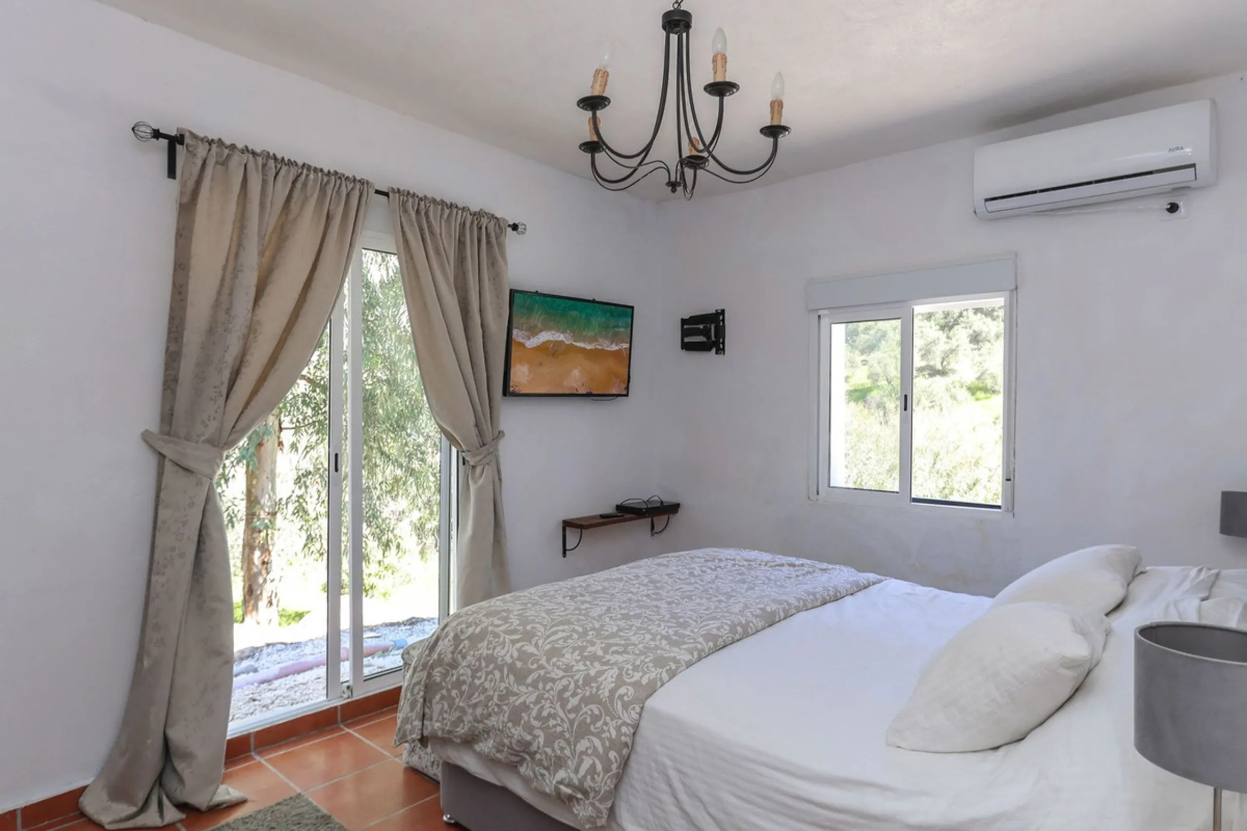 House - Detached Villa в продаже в Casarabonela, Málaga. В доме 3 спален и 3 ванных комнат. Площадь дома 135 м². Площадь участка 5875 м²