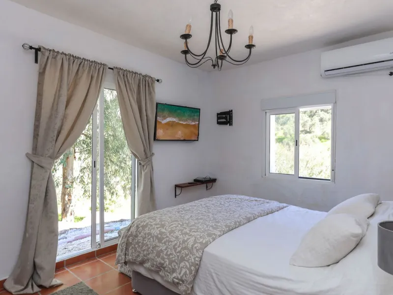 House - Detached Villa в продаже в Casarabonela, Málaga. В доме 3 спален и 3 ванных комнат. Площадь дома 135 м². Площадь участка 5875 м²