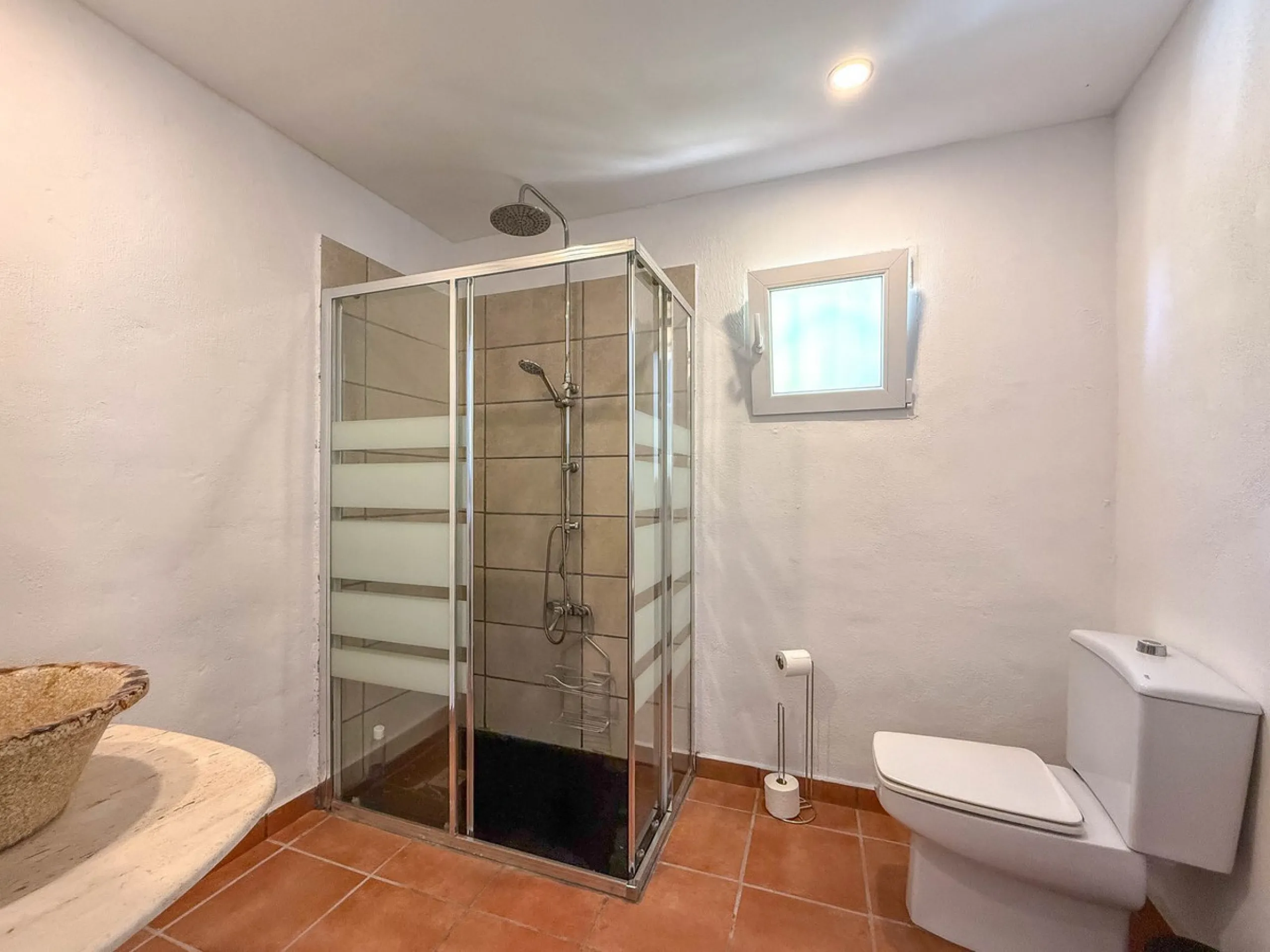 House - Detached Villa в продаже в Casarabonela, Málaga. В доме 3 спален и 3 ванных комнат. Площадь дома 135 м². Площадь участка 5875 м²