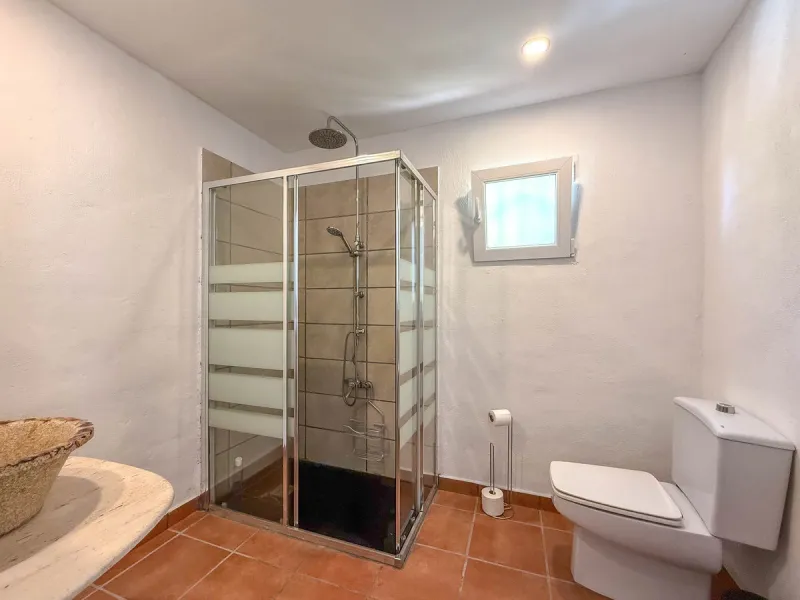 House - Detached Villa в продаже в Casarabonela, Málaga. В доме 3 спален и 3 ванных комнат. Площадь дома 135 м². Площадь участка 5875 м²