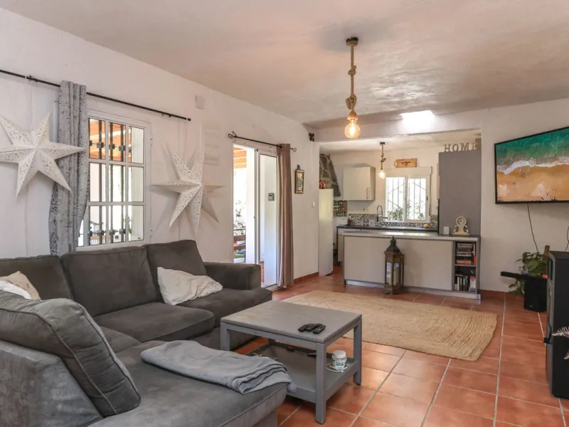 House - Detached Villa в продаже в Casarabonela, Málaga. В доме 3 спален и 3 ванных комнат. Площадь дома 135 м². Площадь участка 5875 м²
