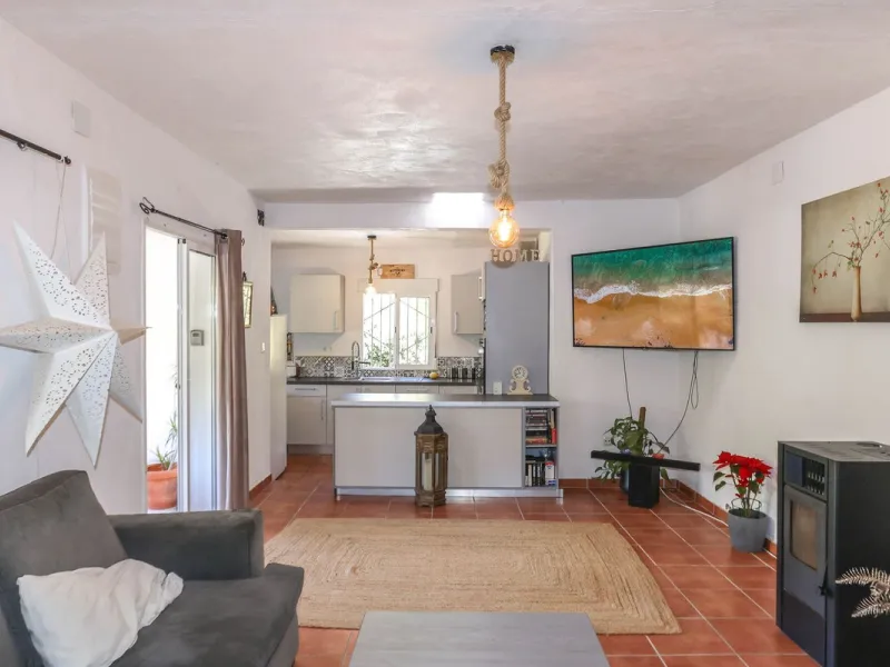House - Detached Villa в продаже в Casarabonela, Málaga. В доме 3 спален и 3 ванных комнат. Площадь дома 135 м². Площадь участка 5875 м²