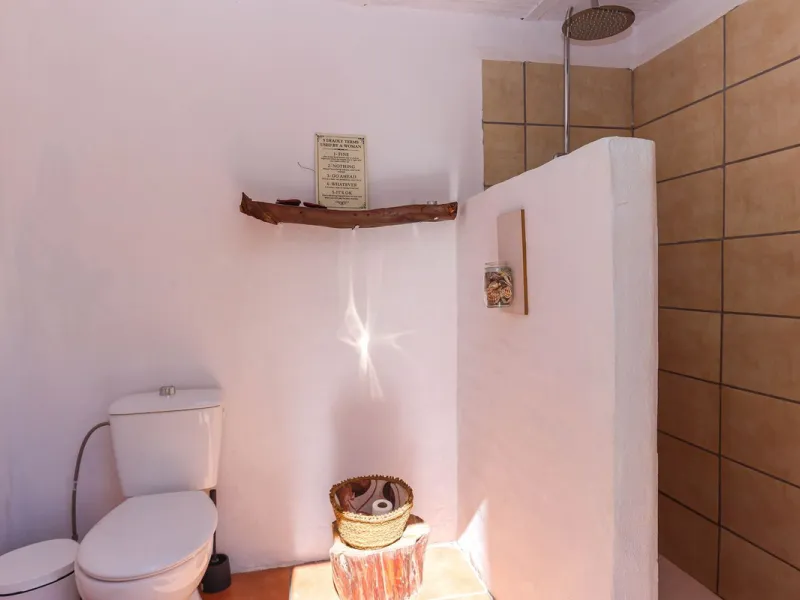House - Detached Villa в продаже в Casarabonela, Málaga. В доме 3 спален и 3 ванных комнат. Площадь дома 135 м². Площадь участка 5875 м²