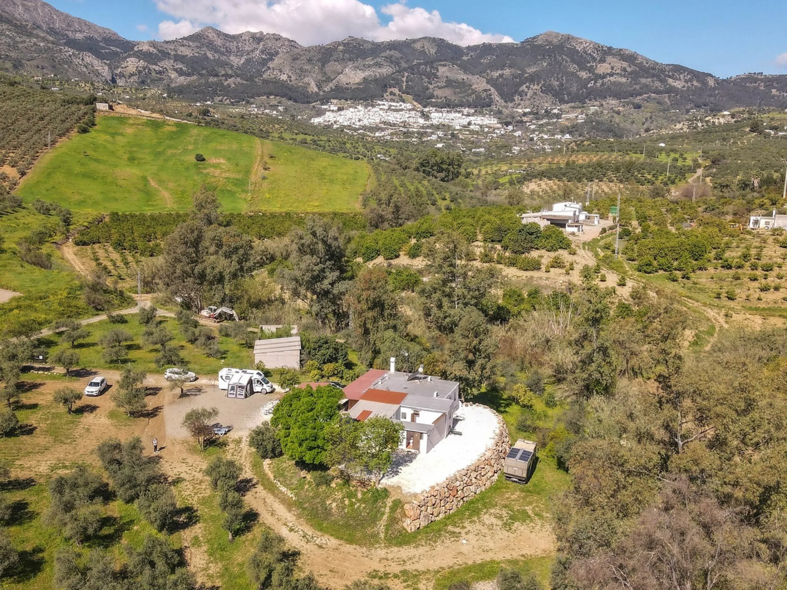 House - Detached Villa в продаже в Casarabonela, Málaga. В доме 3 спален и 3 ванных комнат. Площадь дома 135 м². Площадь участка 5875 м²