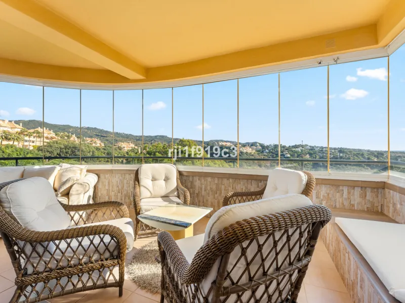 Discover a truly exceptional home in the prestigious Elviria Hills complex. Originally a two-bedroom apartment, converted into a modern three-bedroom property that combines contemporary design, comfort, and some of the best panoramic sea views in the area