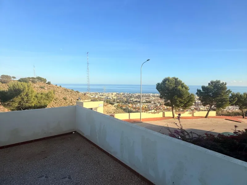 Semi-detached villa in Benalmádena — excellent location and ready to move in!