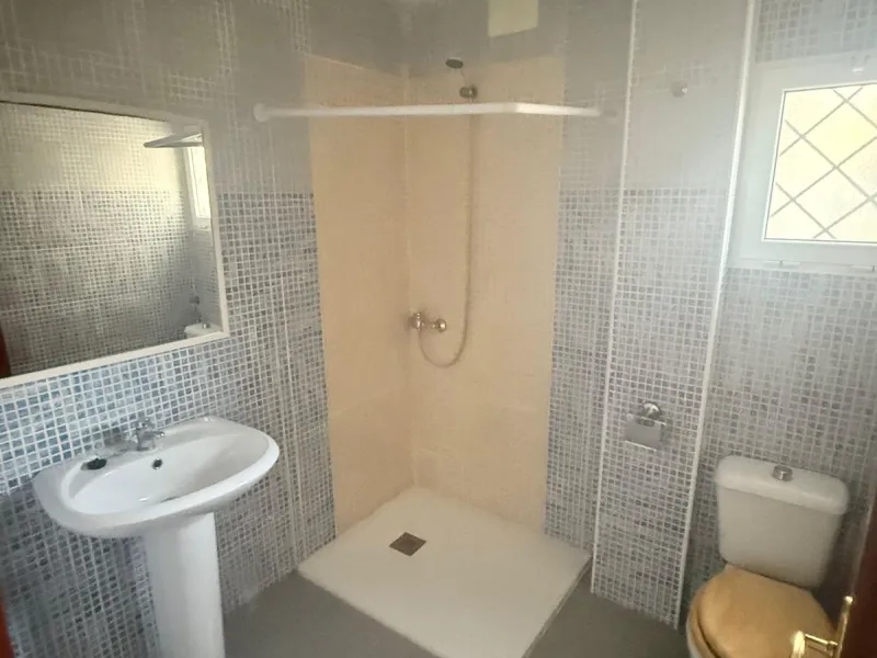 Semi-detached villa in Benalmádena — excellent location and ready to move in!