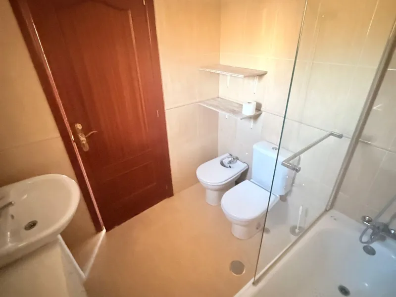 Semi-detached villa in Benalmádena — excellent location and ready to move in!