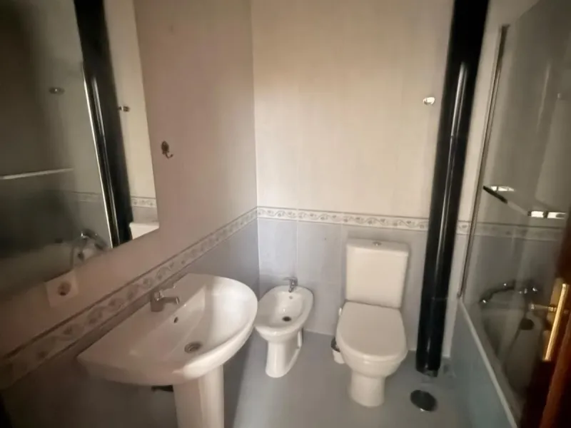 Semi-detached villa in Benalmádena — excellent location and ready to move in!
