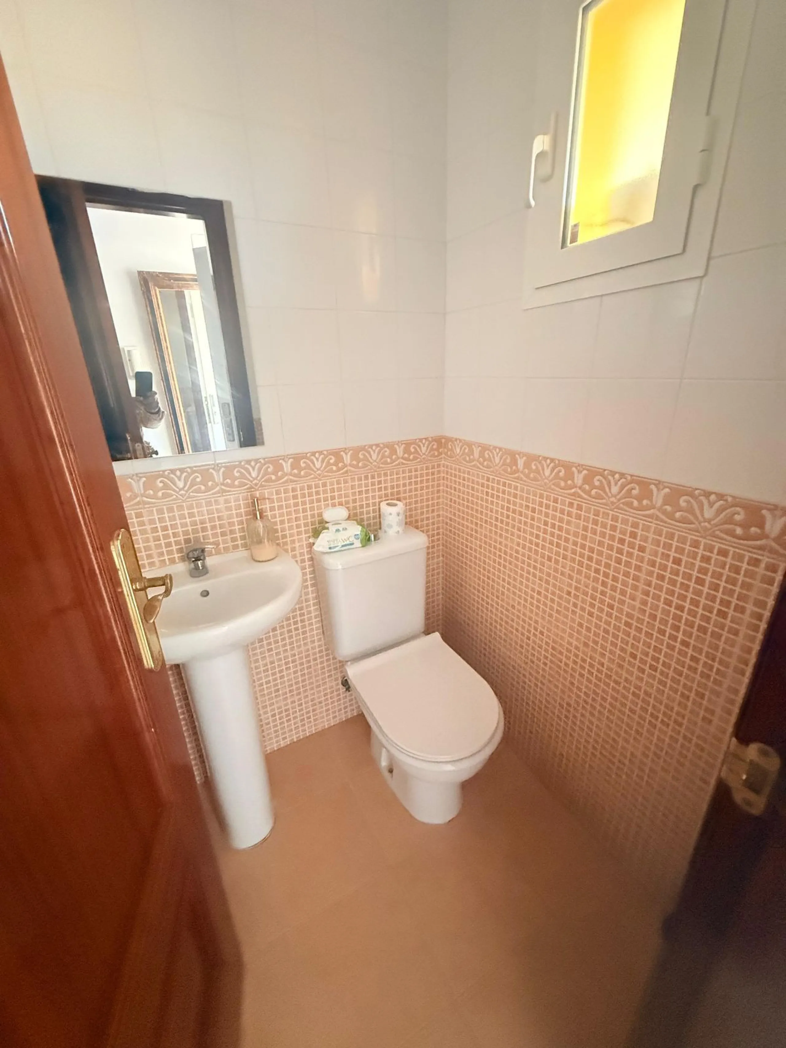 Semi-detached villa in Benalmádena — excellent location and ready to move in!