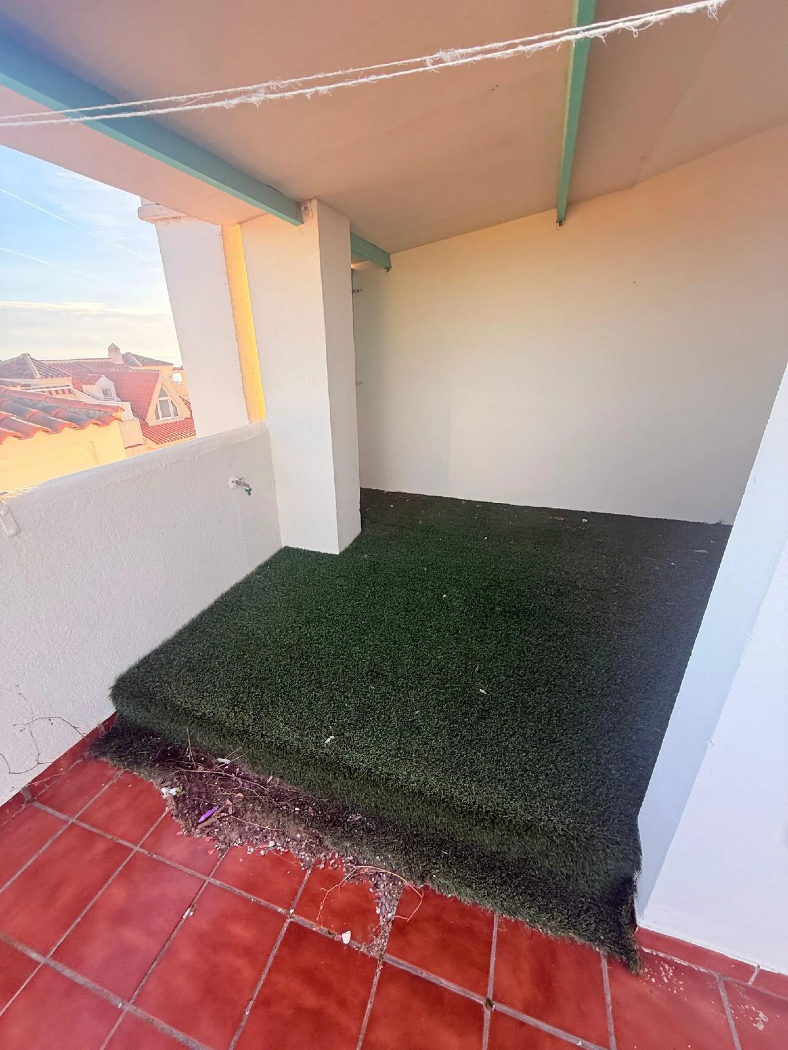 Semi-detached villa in Benalmádena — excellent location and ready to move in!