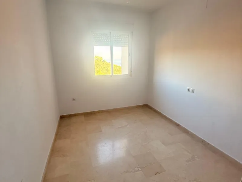 Semi-detached villa in Benalmádena — excellent location and ready to move in!