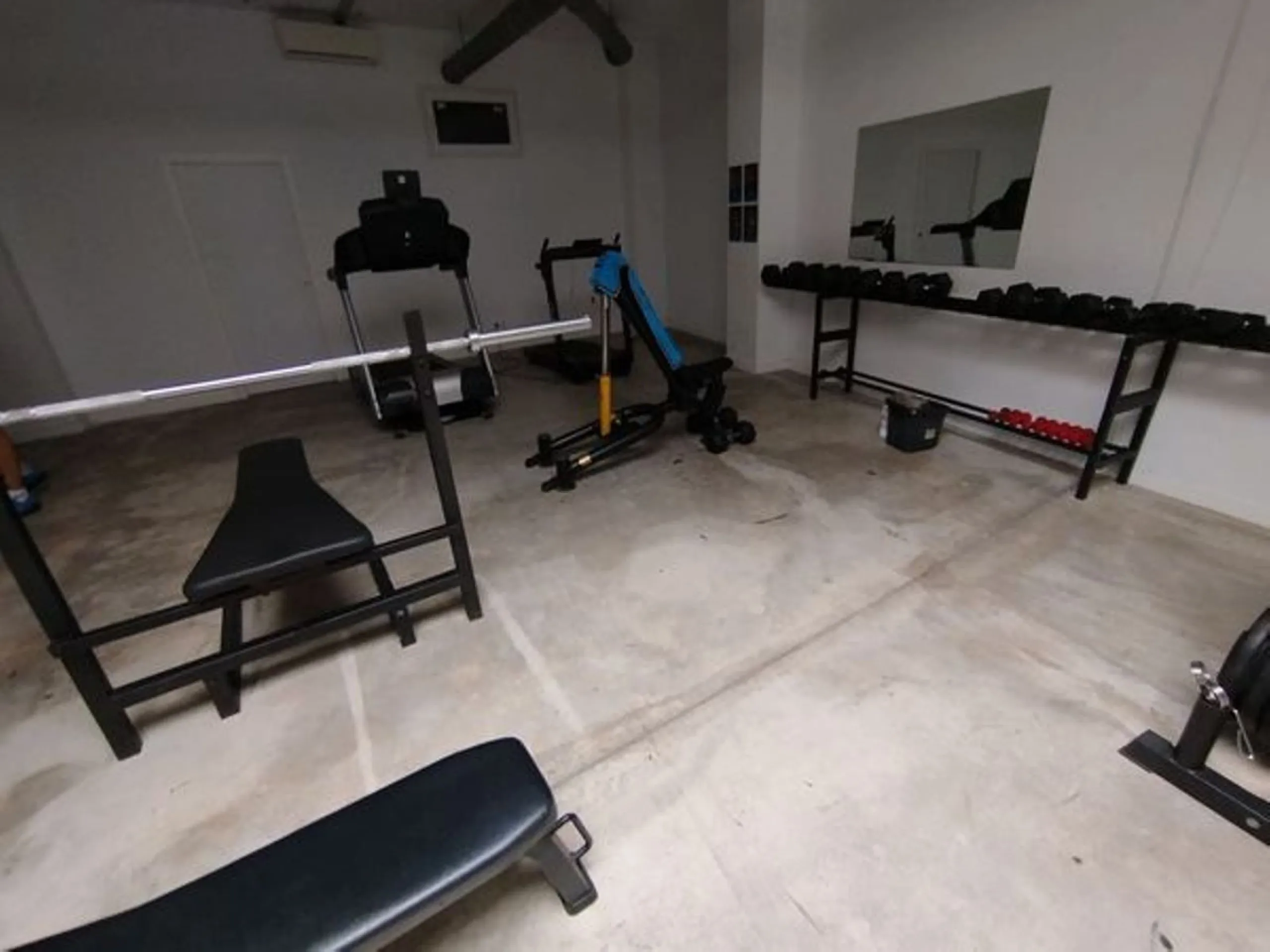 TWO ADJACENT APARTMENTS FOR SALE IN BENALMÁDENA – POSSIBILITY OF COMBINING THEM