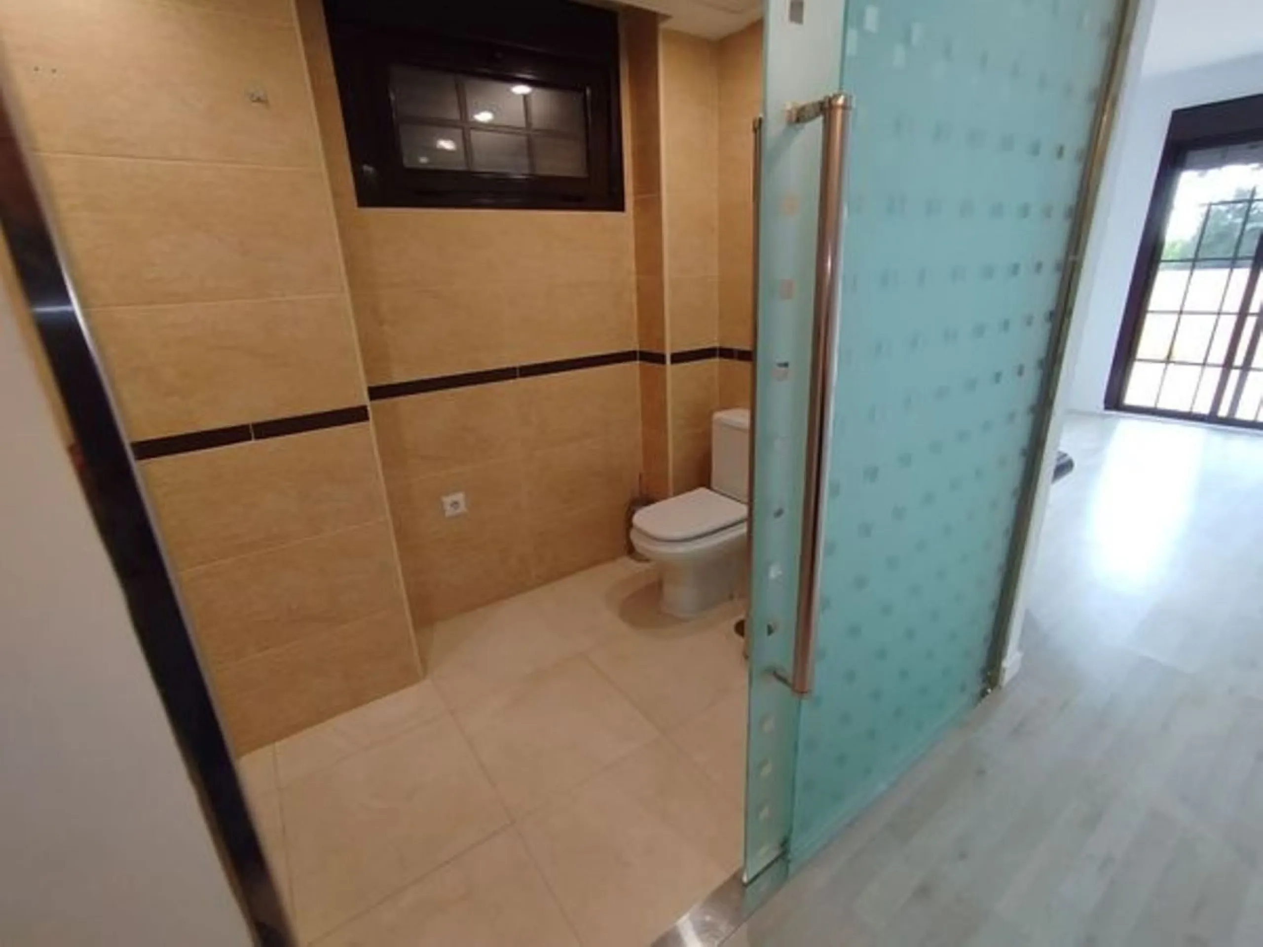 TWO ADJACENT APARTMENTS FOR SALE IN BENALMÁDENA – POSSIBILITY OF COMBINING THEM