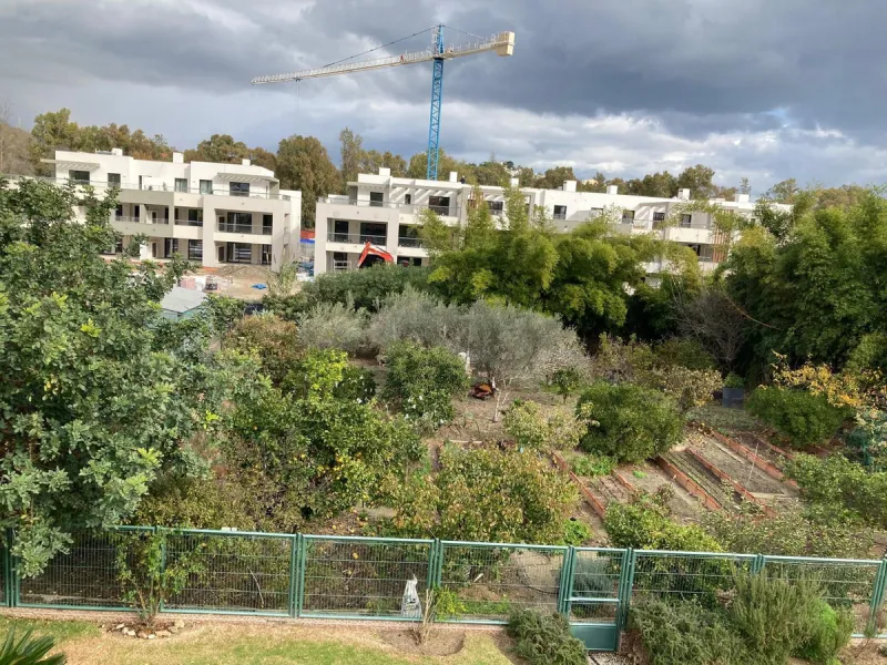 Plot - Residential Plot в продаже в Casares, Málaga. Площадь участка 2450 м²
