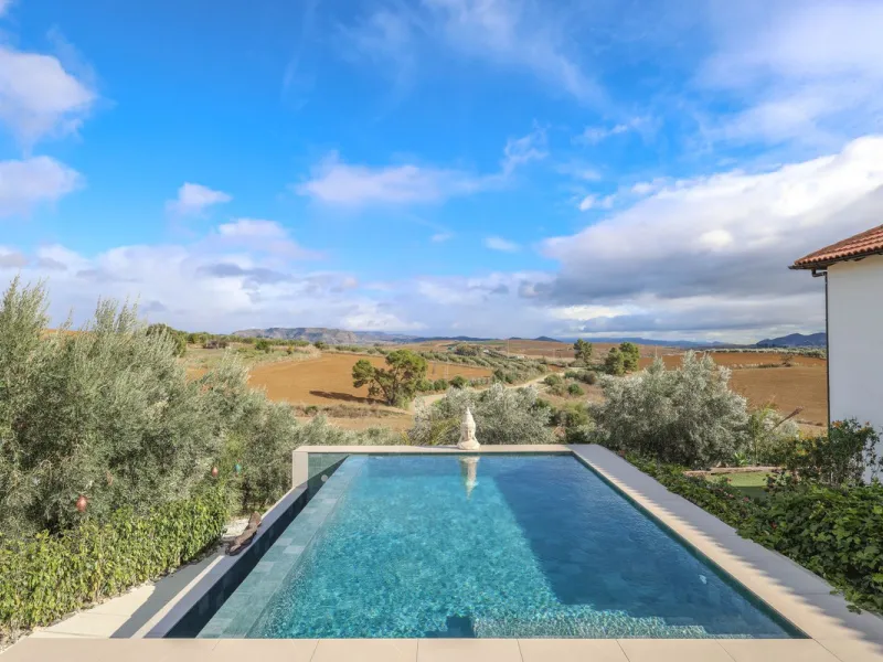 Detached Finca with Expansive Open Views