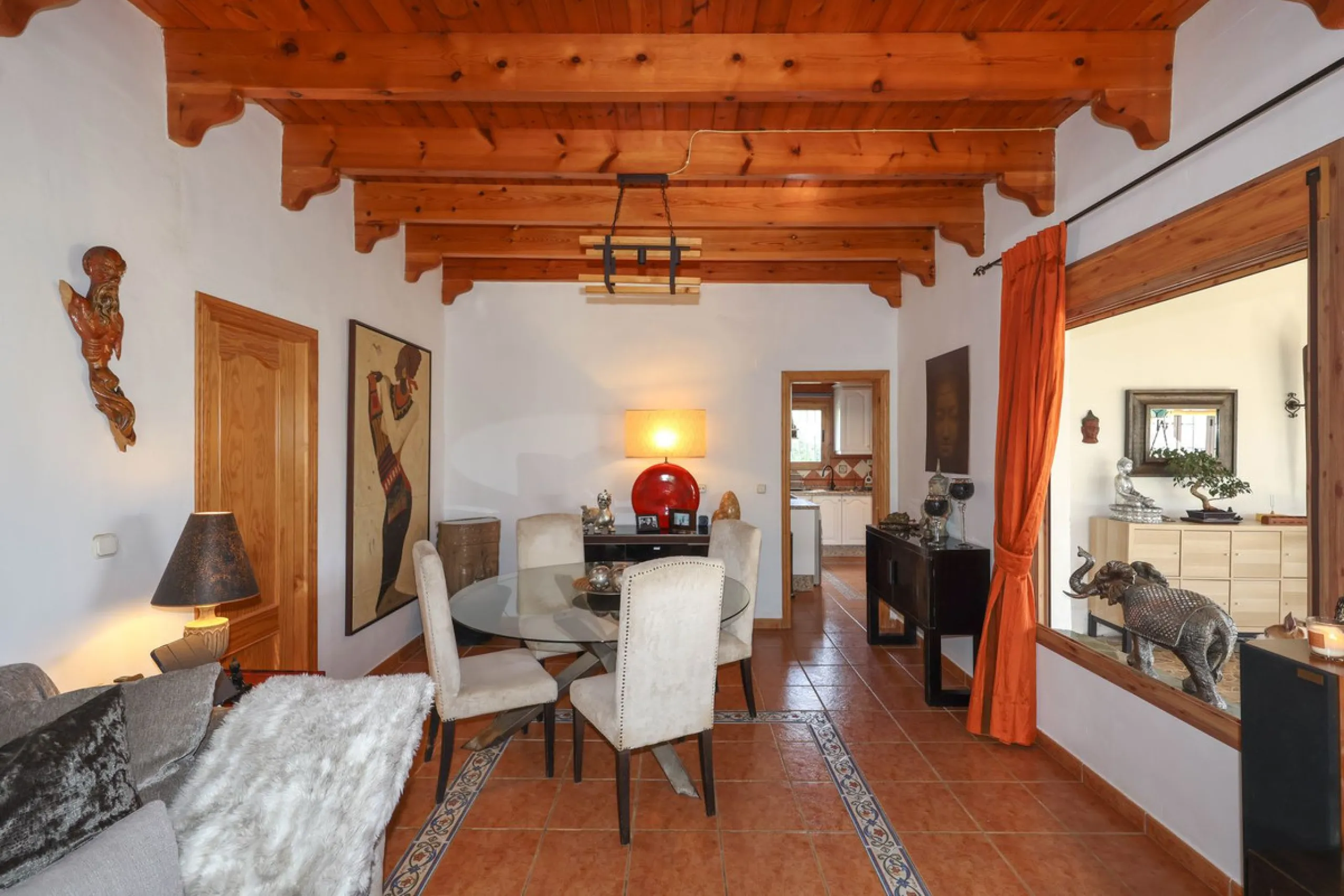 Detached Finca with Expansive Open Views